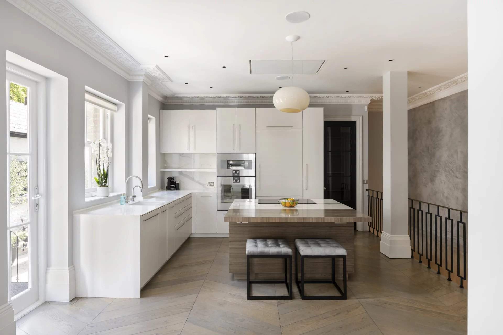 London  - House 6 Bedrooms - picture 3