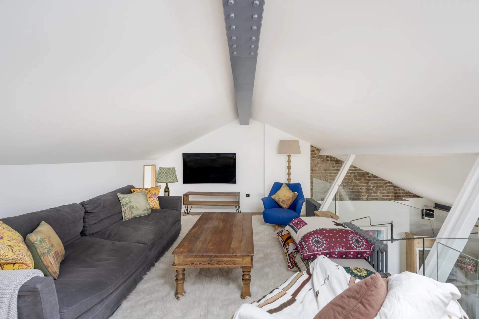 London  - Apartment 2 Bedrooms - picture 8