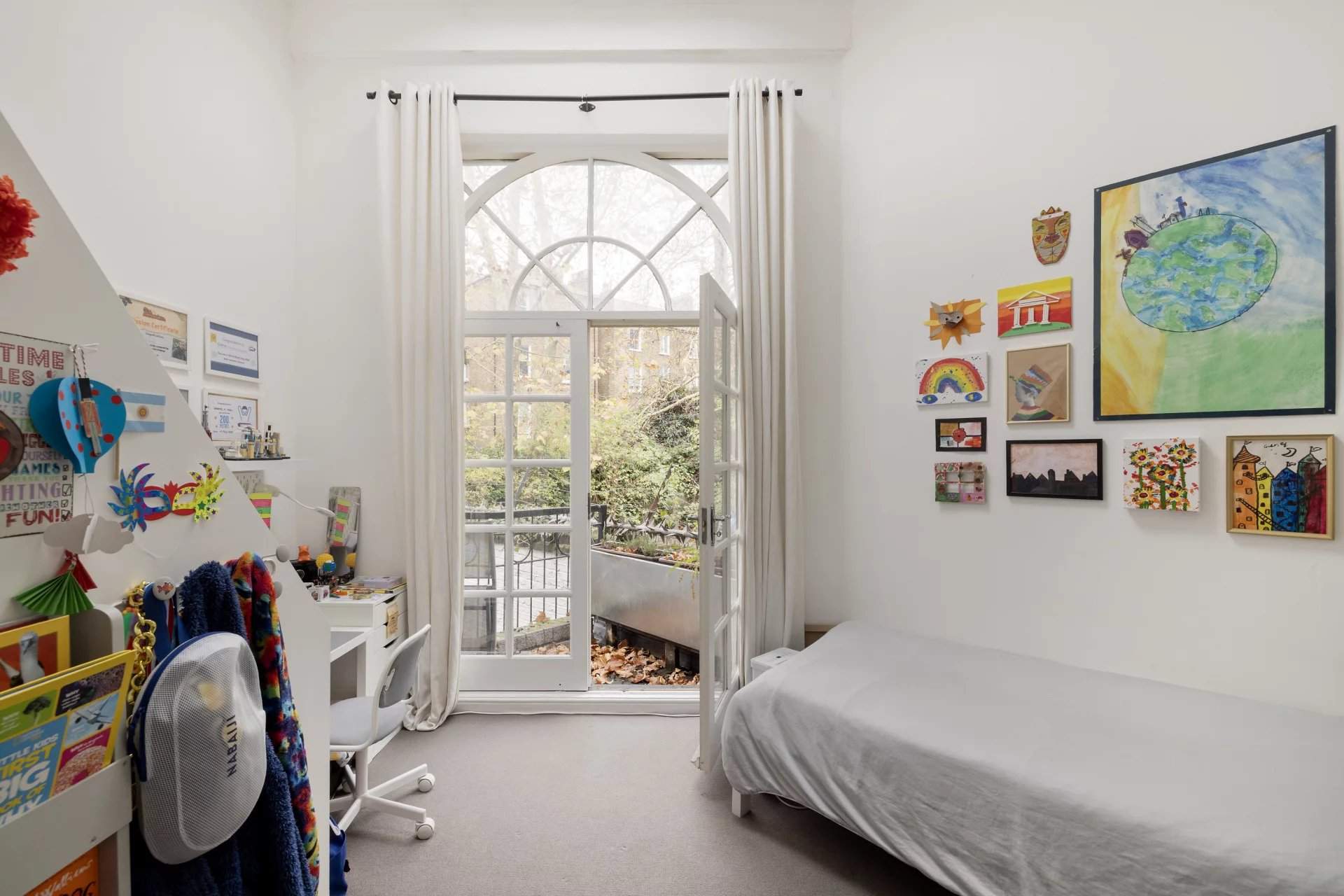 London  - House 2 Bedrooms - picture 7