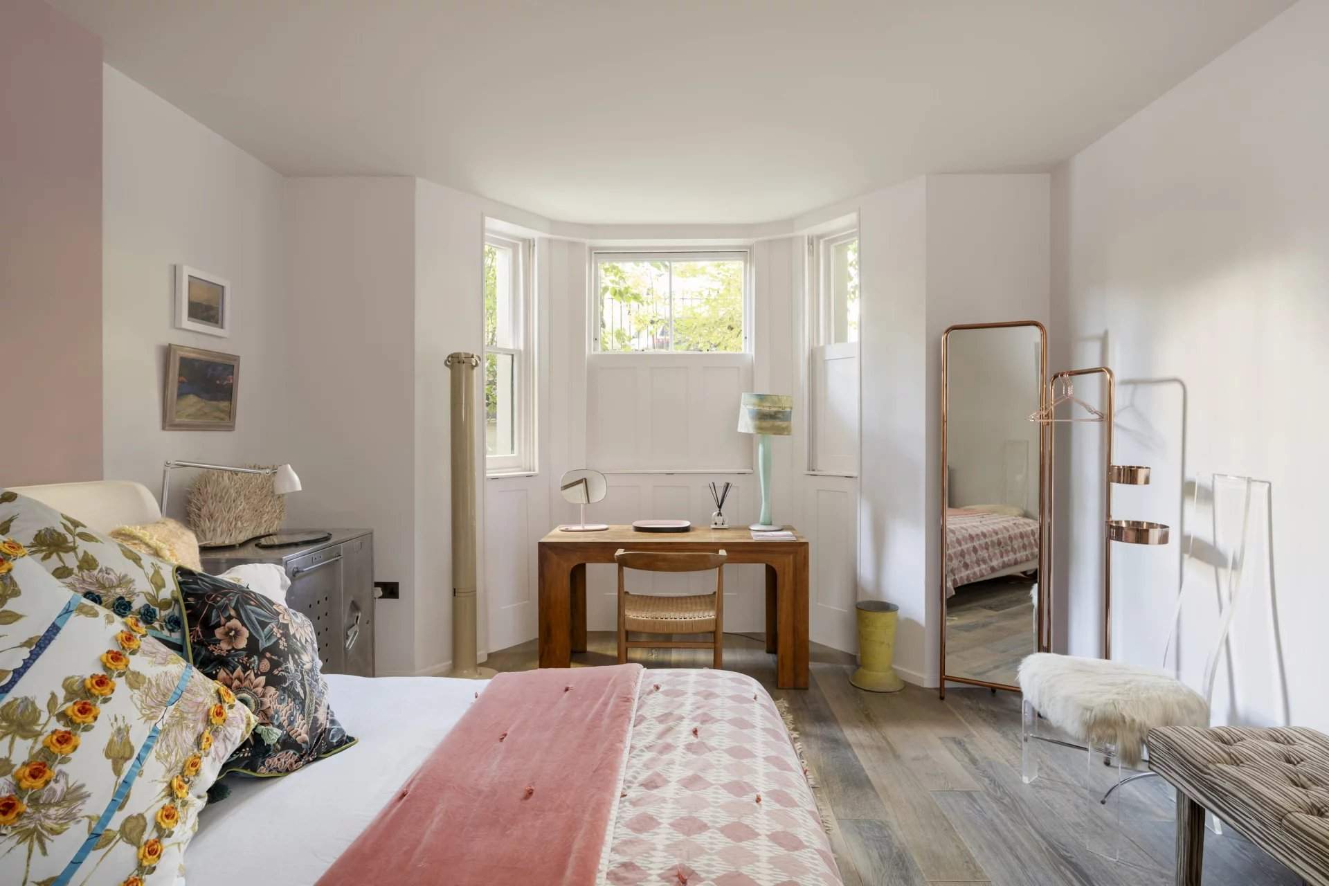 London  - House 5 Bedrooms - picture 15