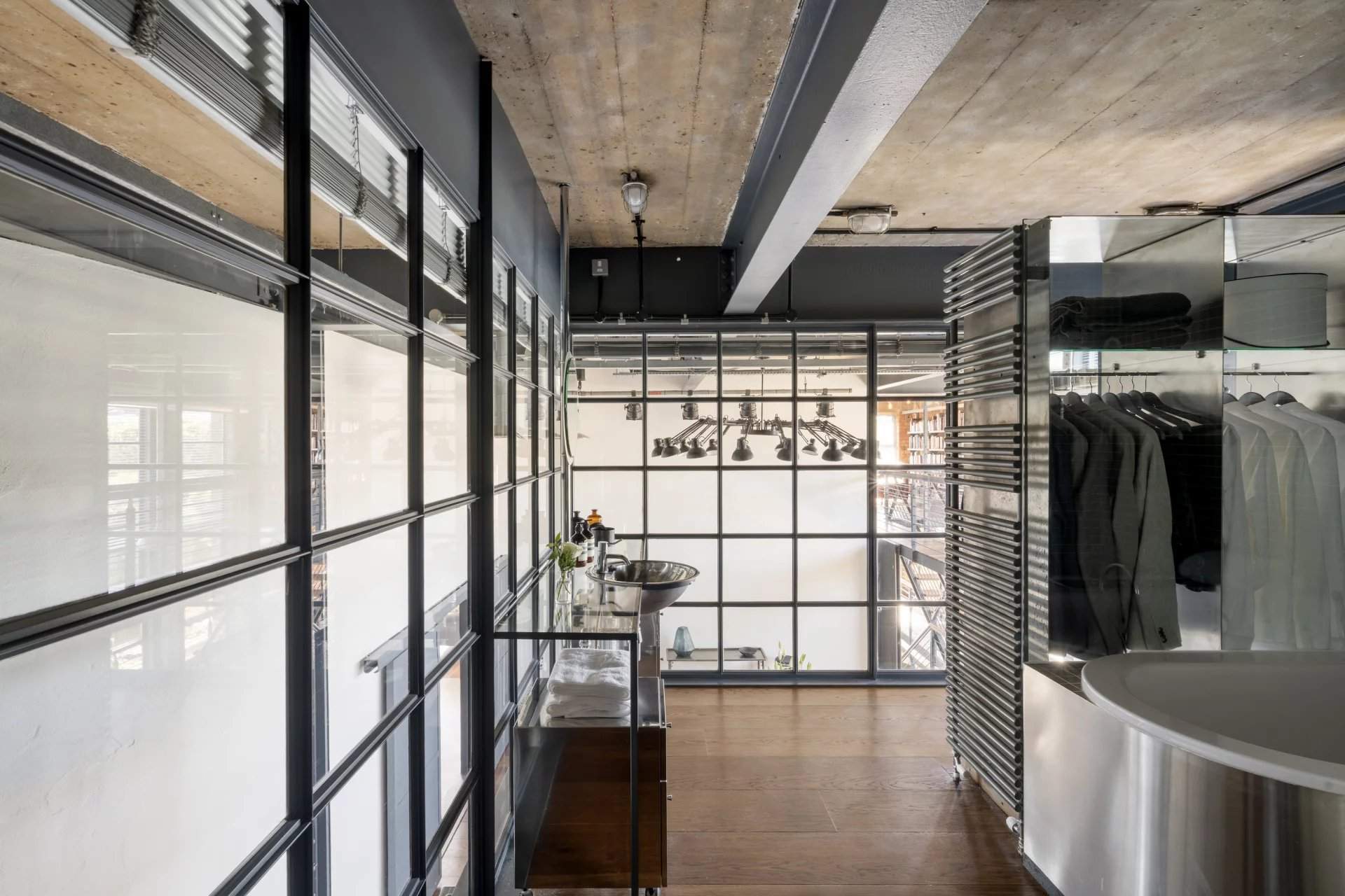 London  - Apartment 4 Bedrooms - picture 15