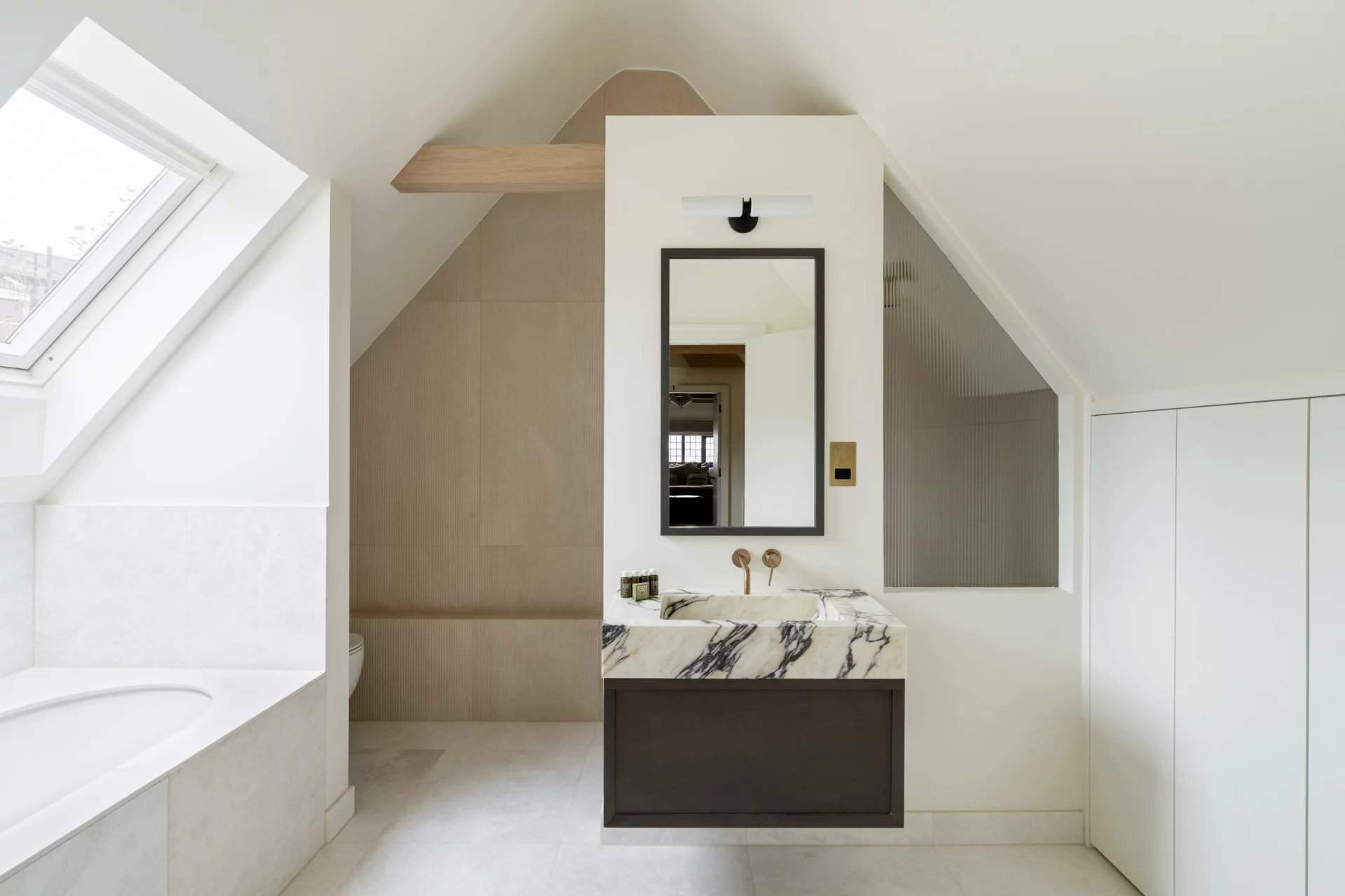 London  - Apartment 2 Bedrooms - picture 12