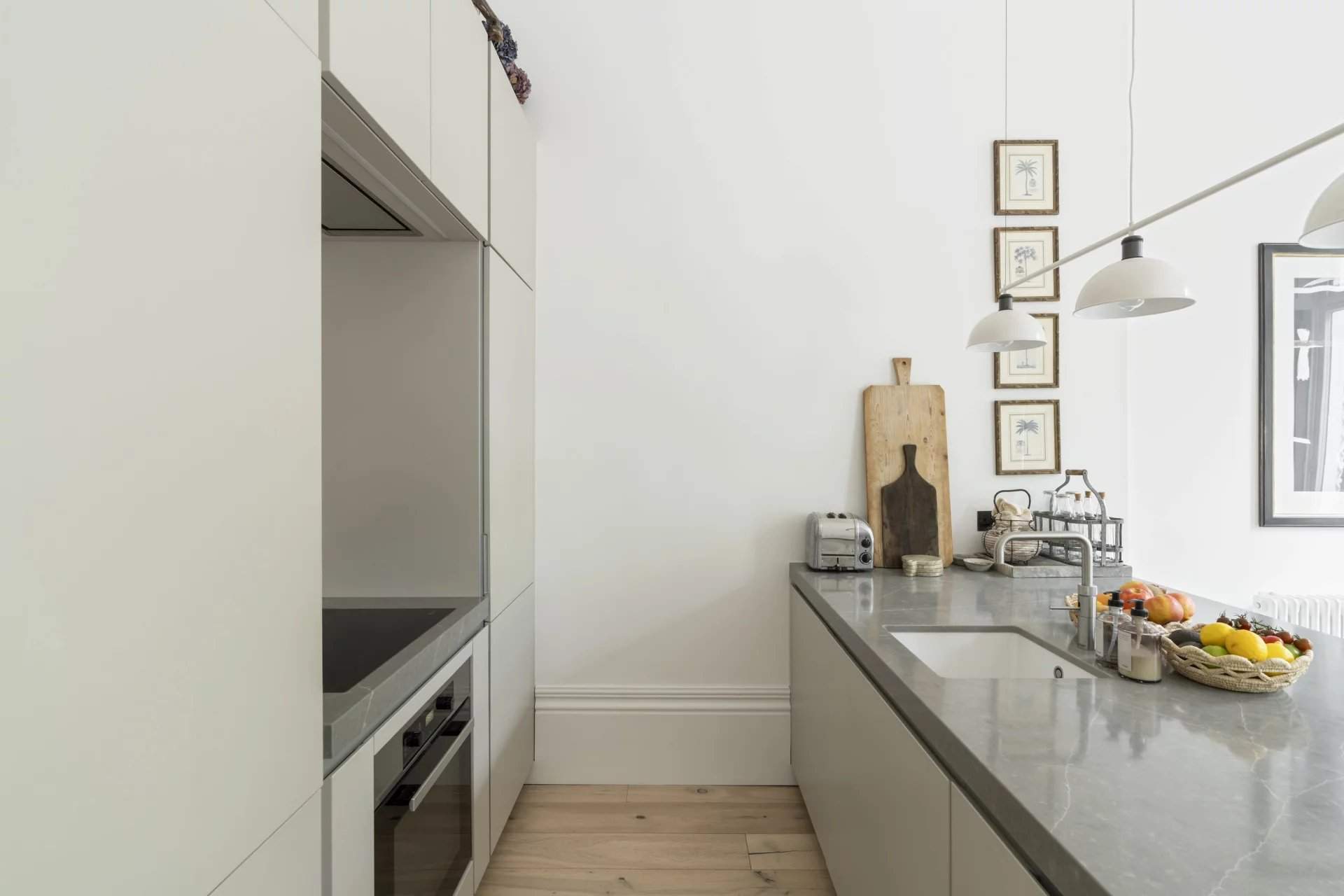 London  - Apartment 2 Bedrooms - picture 8