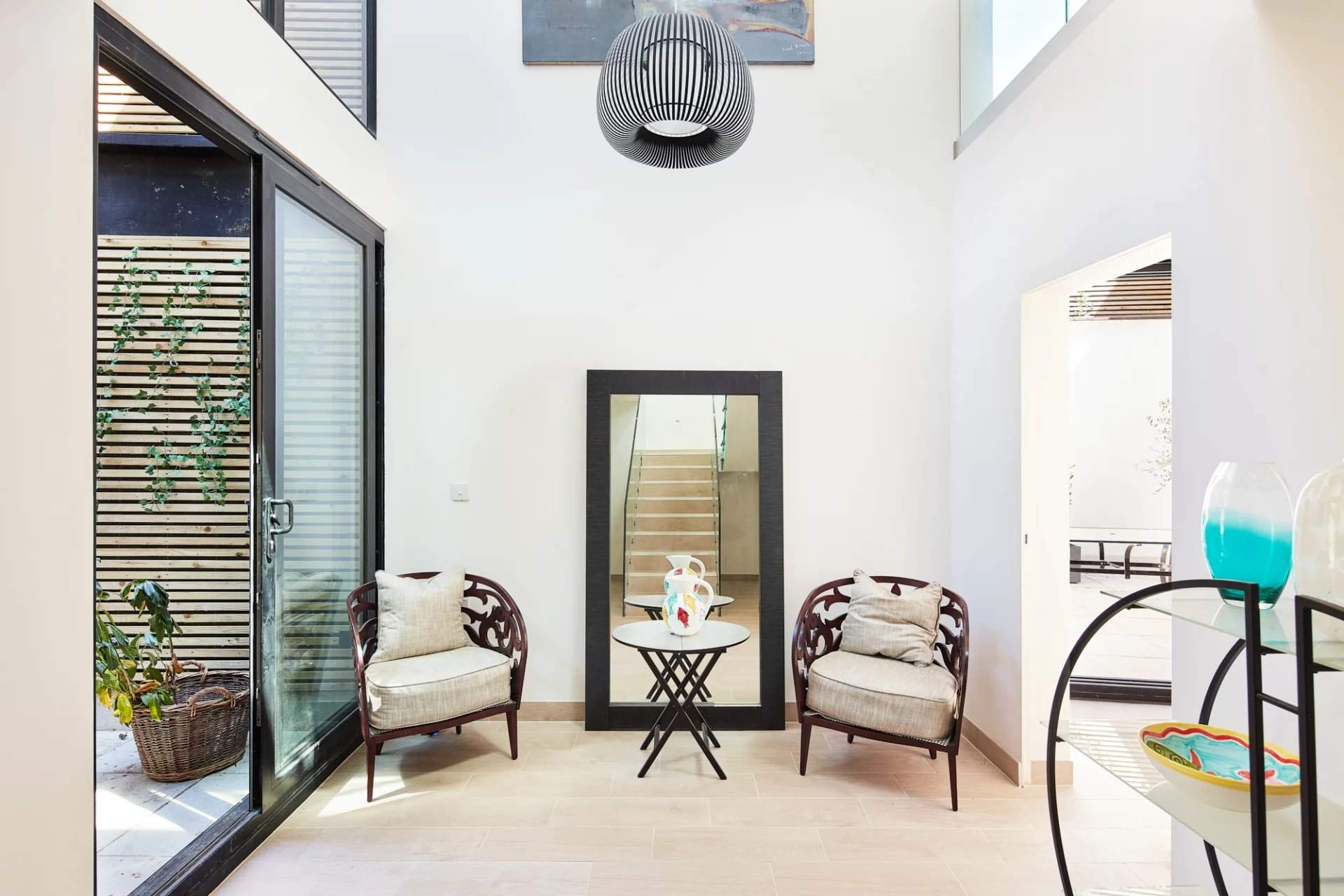 London  - House 4 Bedrooms - picture 9