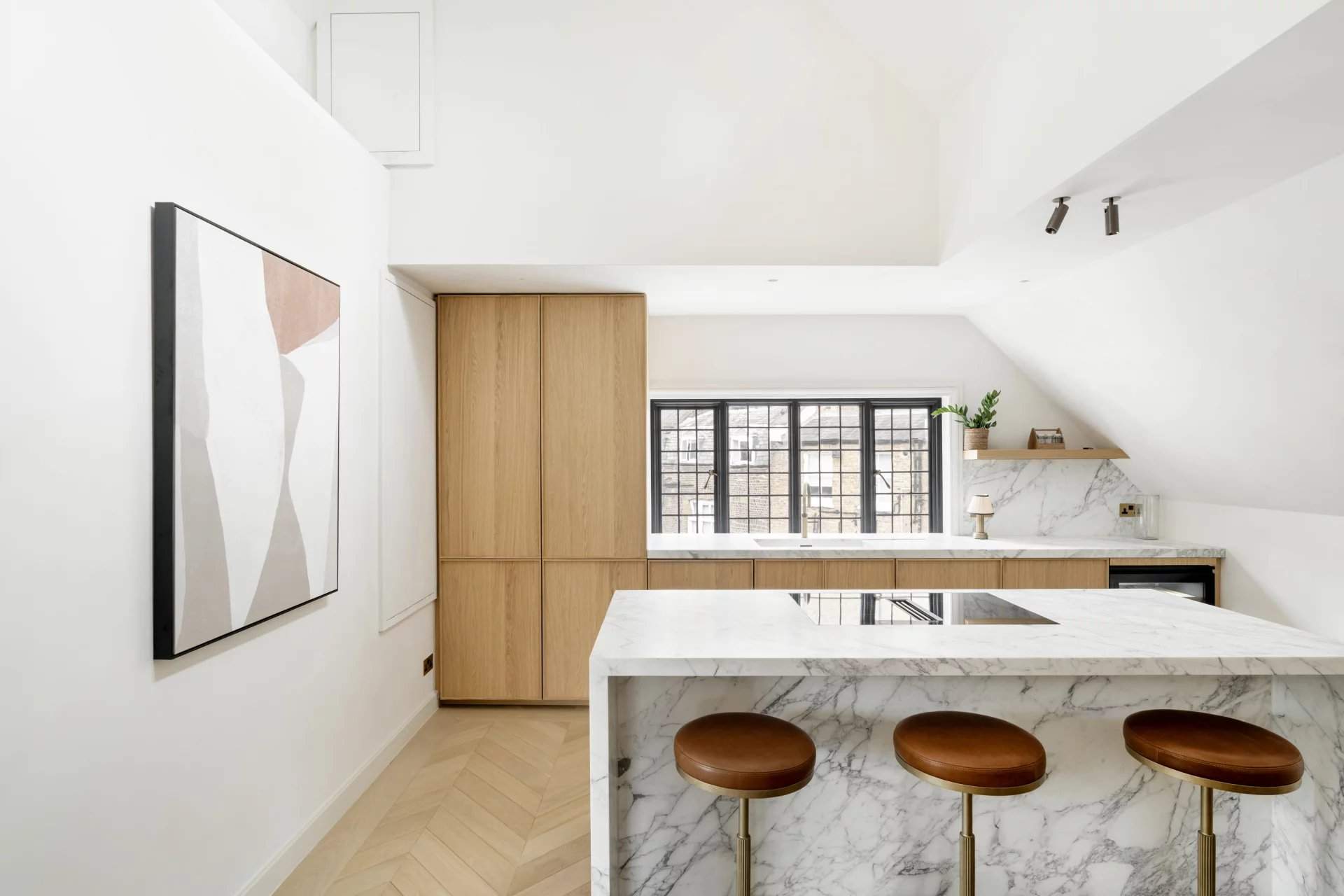 London  - Apartment 2 Bedrooms - picture 3