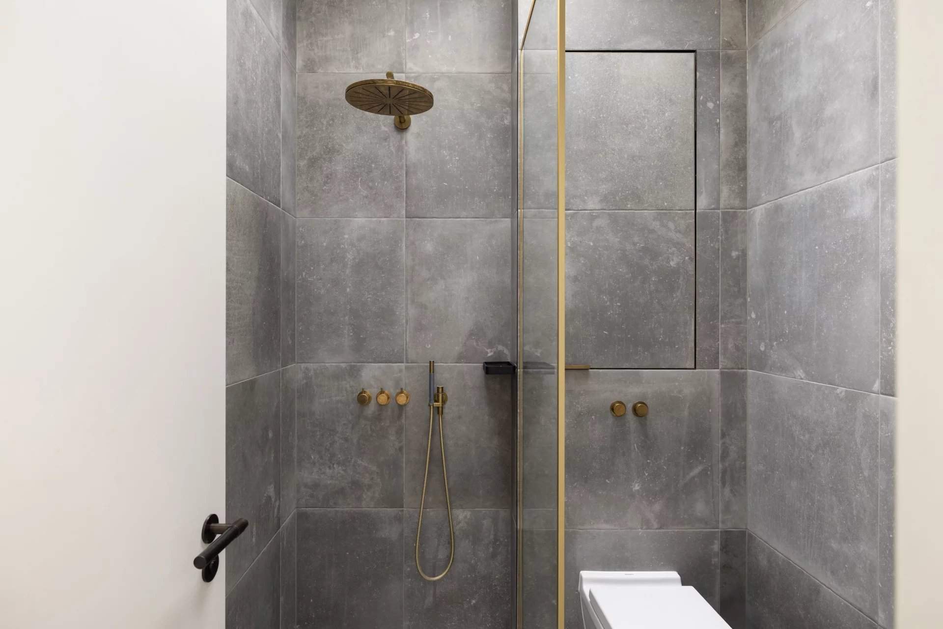 London  - Apartment 2 Bedrooms - picture 13