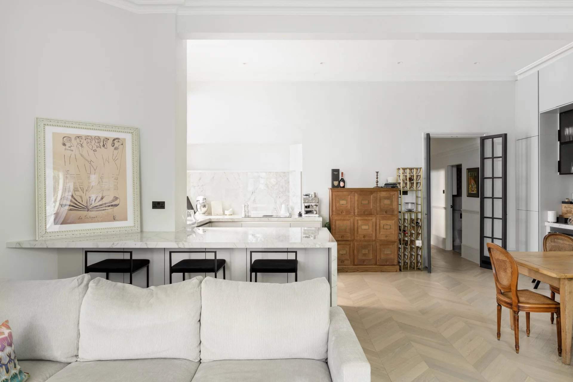 London  - Apartment 3 Bedrooms - picture 5