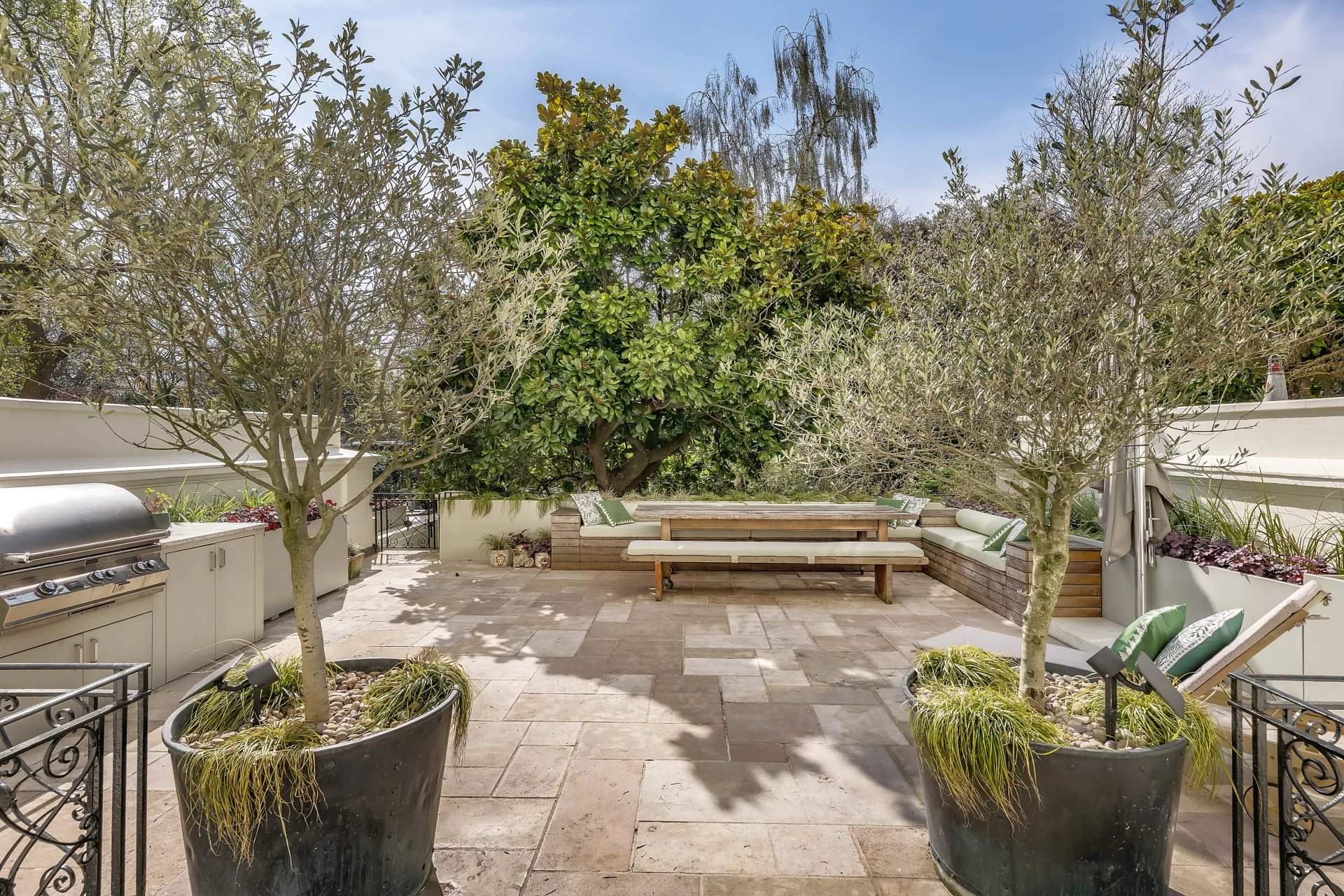 London  - Apartment 5 Bedrooms - picture 3