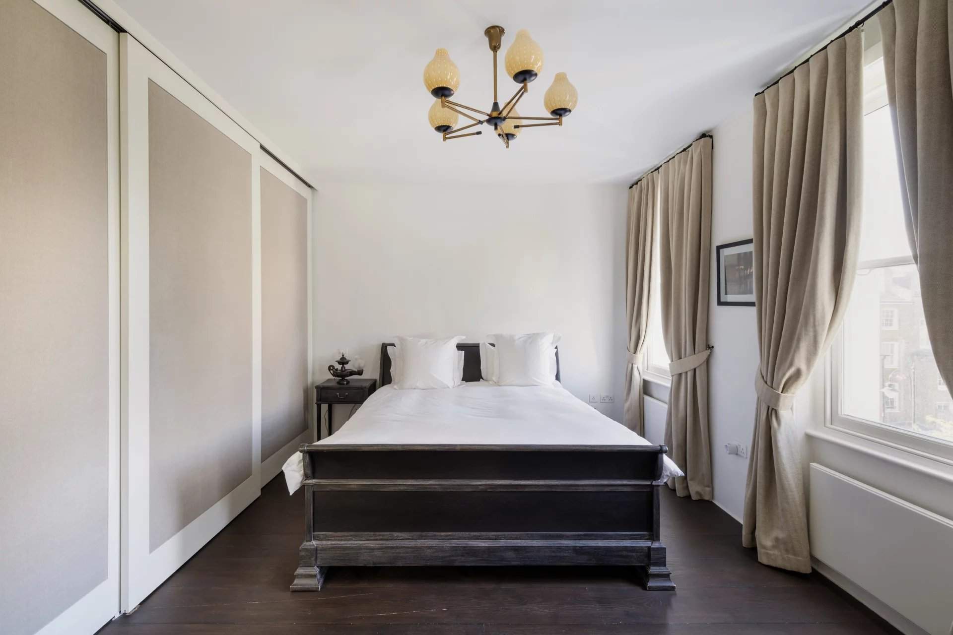 London  - Apartment 2 Bedrooms - picture 11