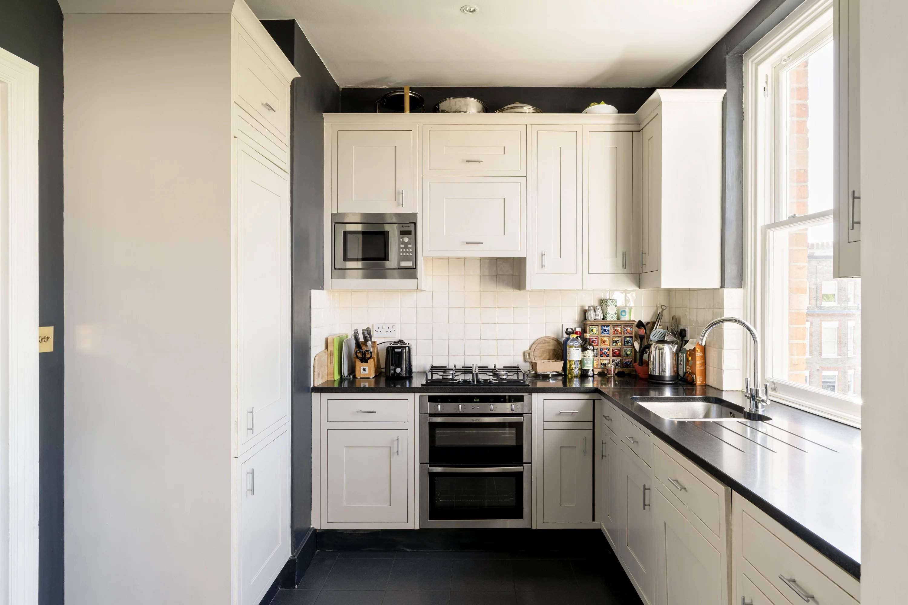 Old Brompton Road, Chelsea / South Kensington picture 5