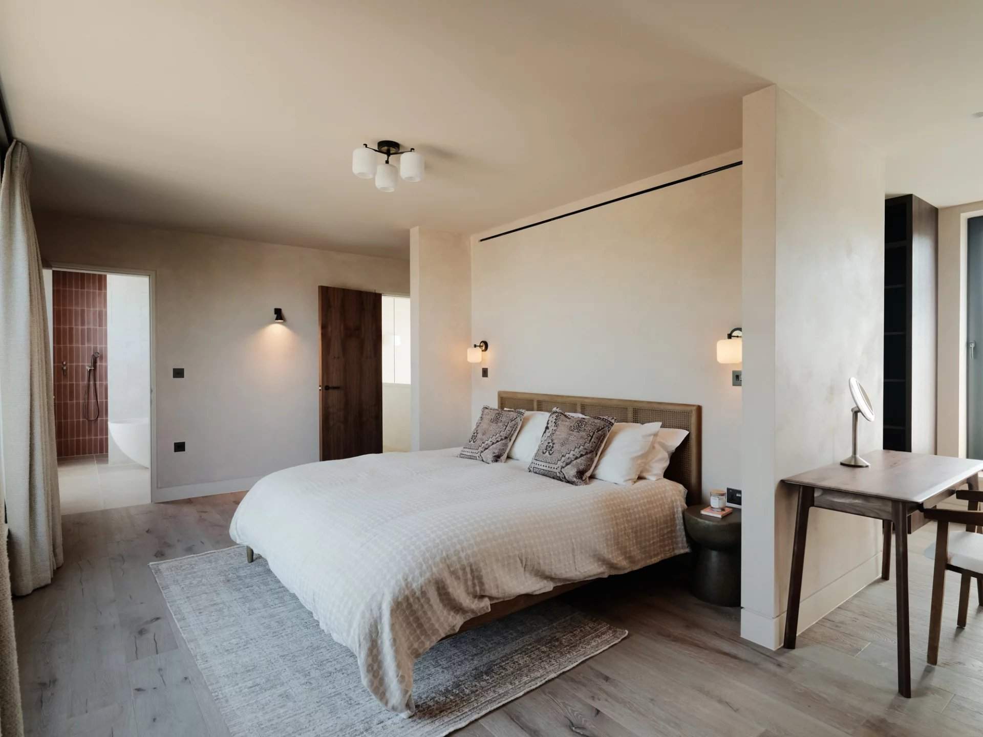 London  - House 5 Bedrooms - picture 13