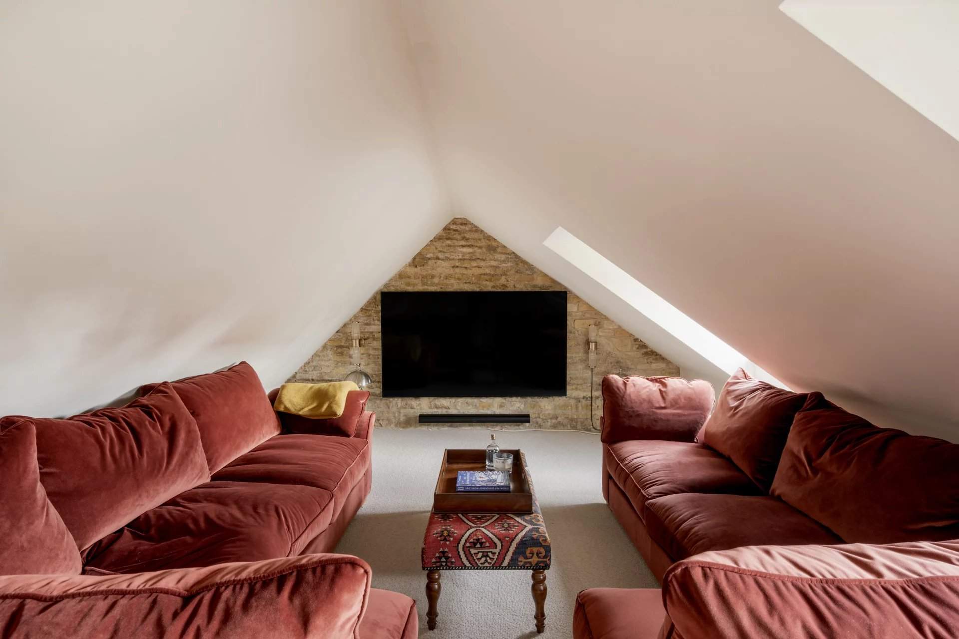 Bourton House, Cotswolds picture 10