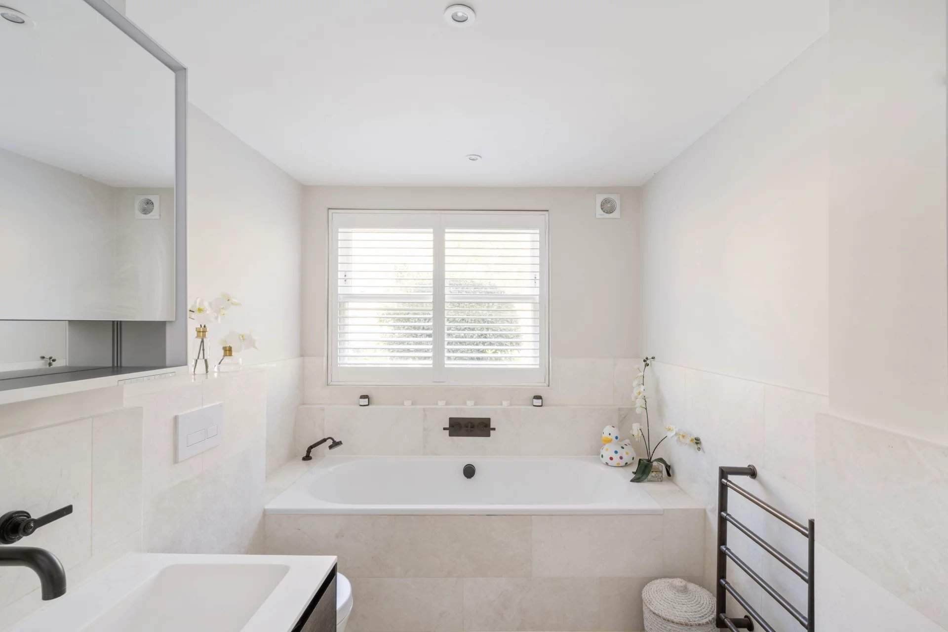 London  - Apartment 3 Bedrooms - picture 10
