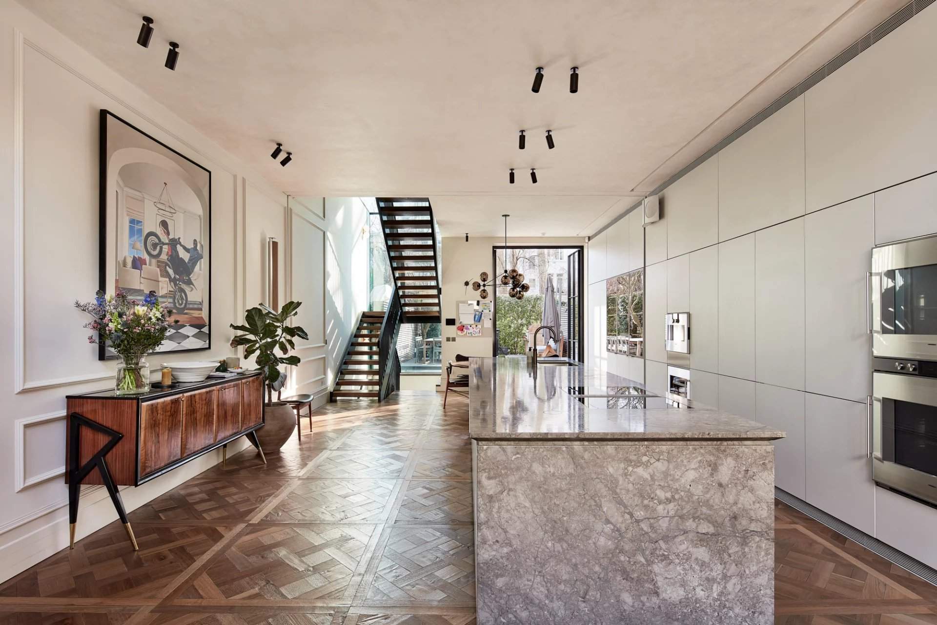 London  - Townhouse 7 Bedrooms - picture 1