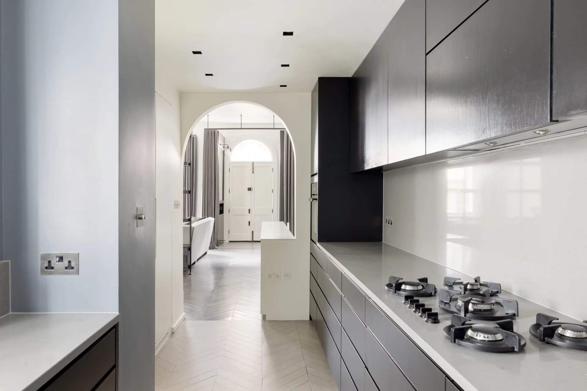 London  - Townhouse 3 Bedrooms - picture 8