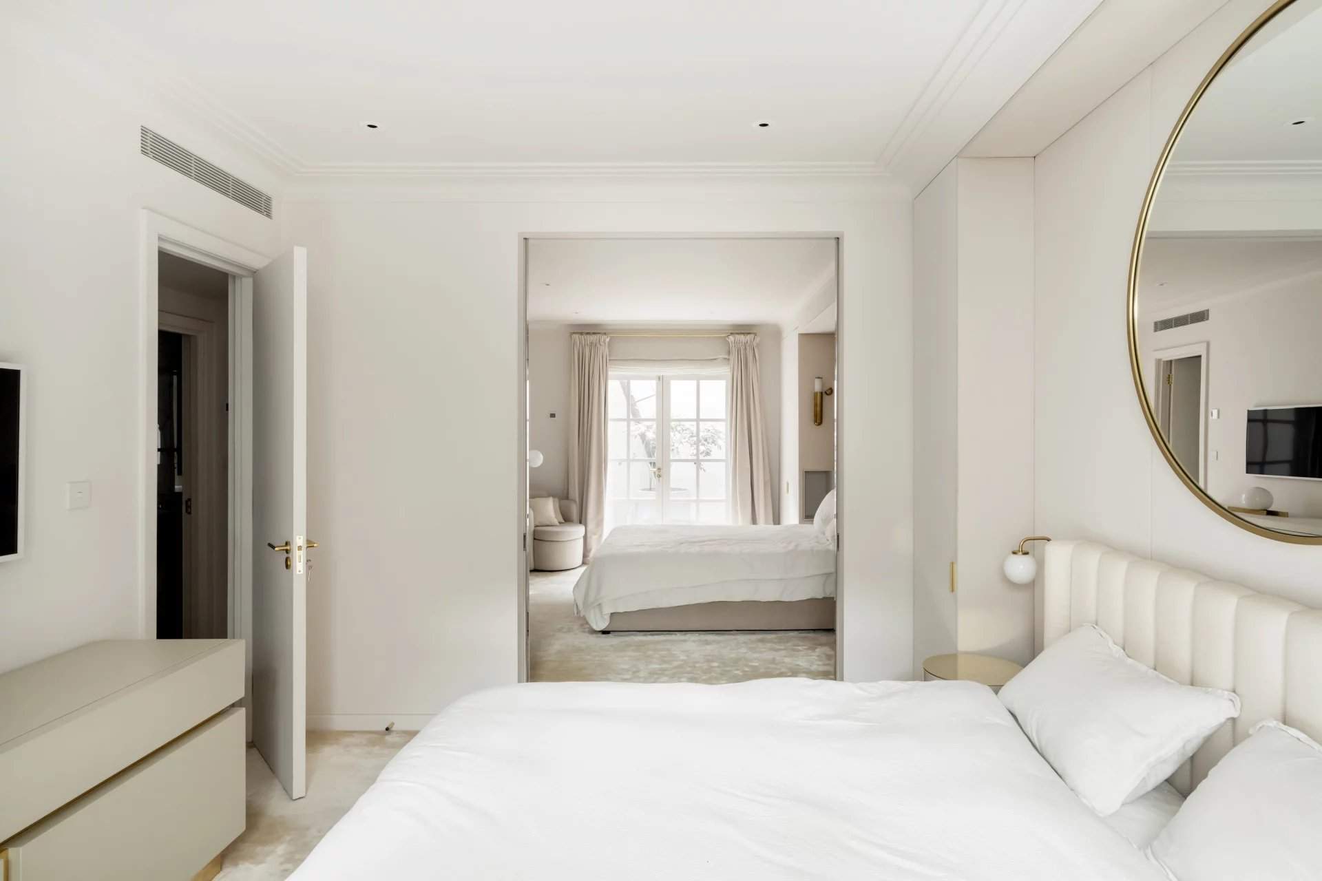 London  - House 4 Bedrooms - picture 13