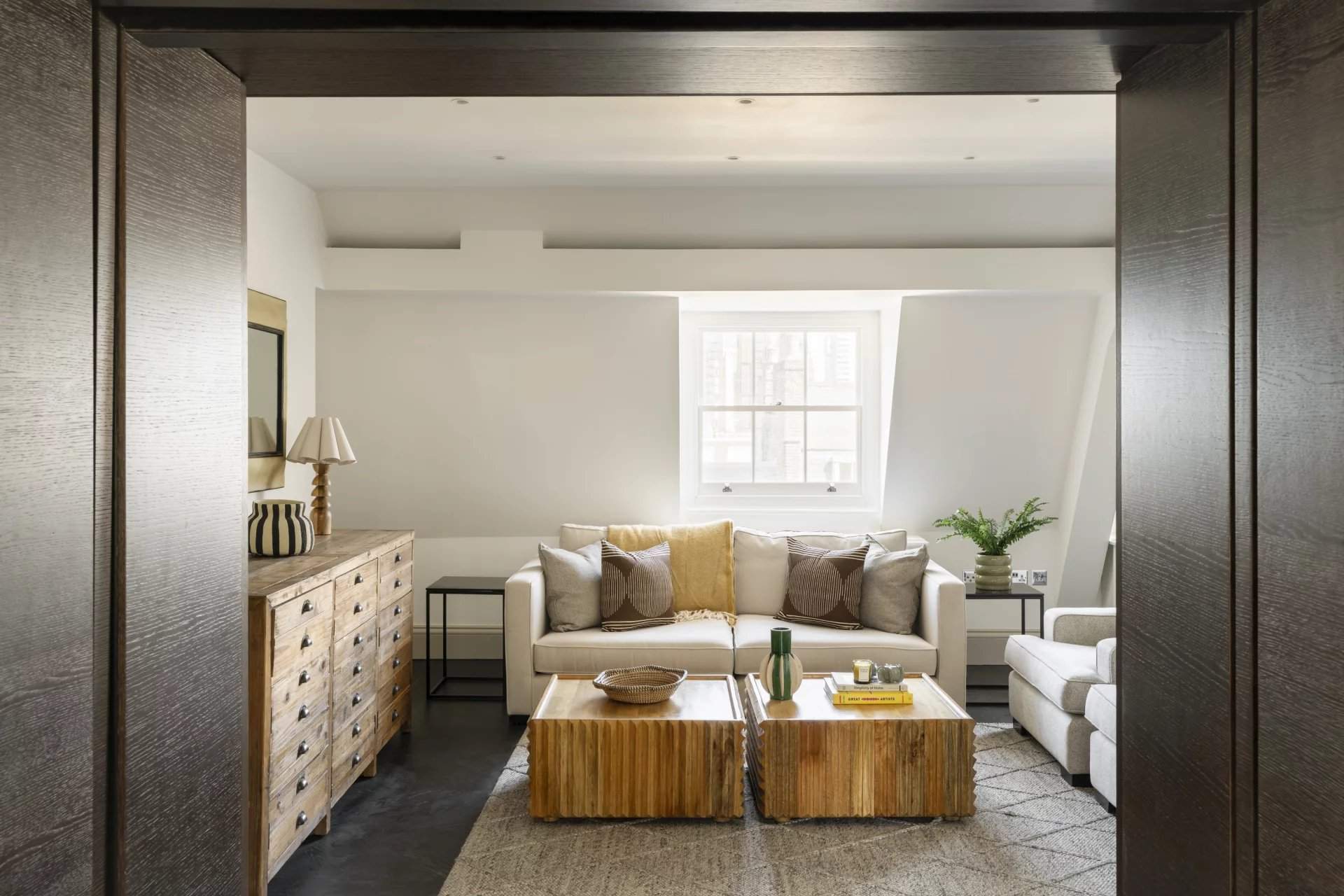 London  - Apartment 2 Bedrooms - picture 6