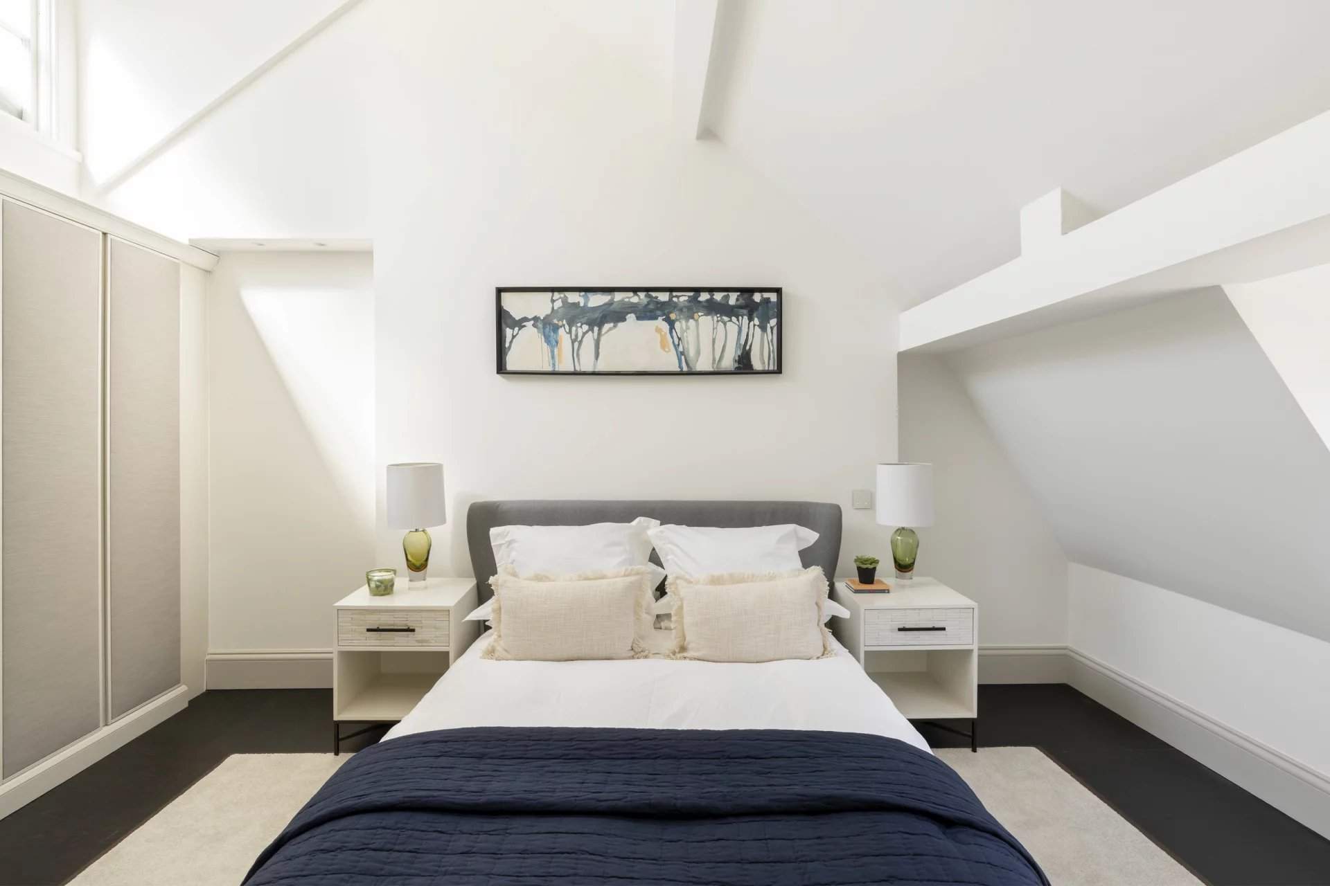 London  - Apartment 2 Bedrooms - picture 8