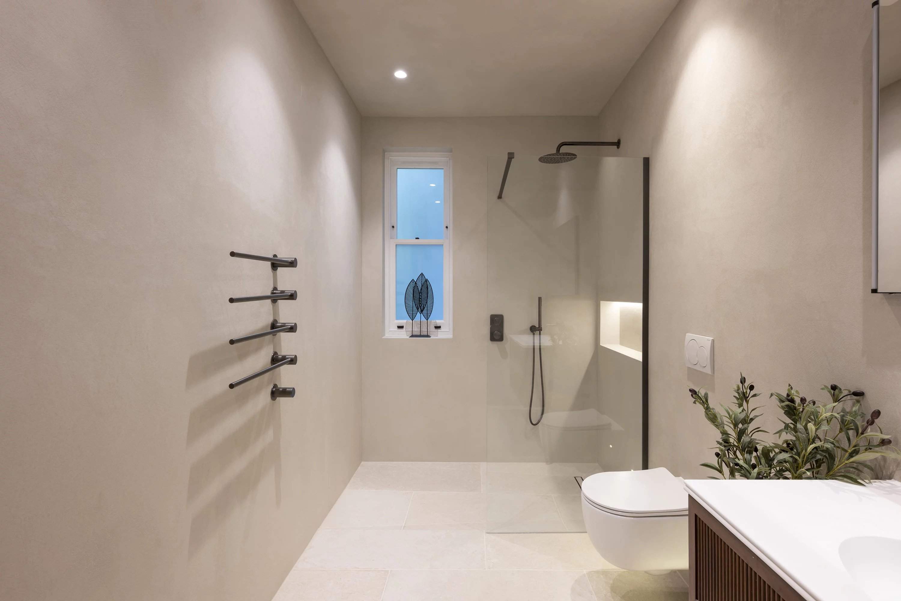 Russell Gardens Mews, Kensington picture 10