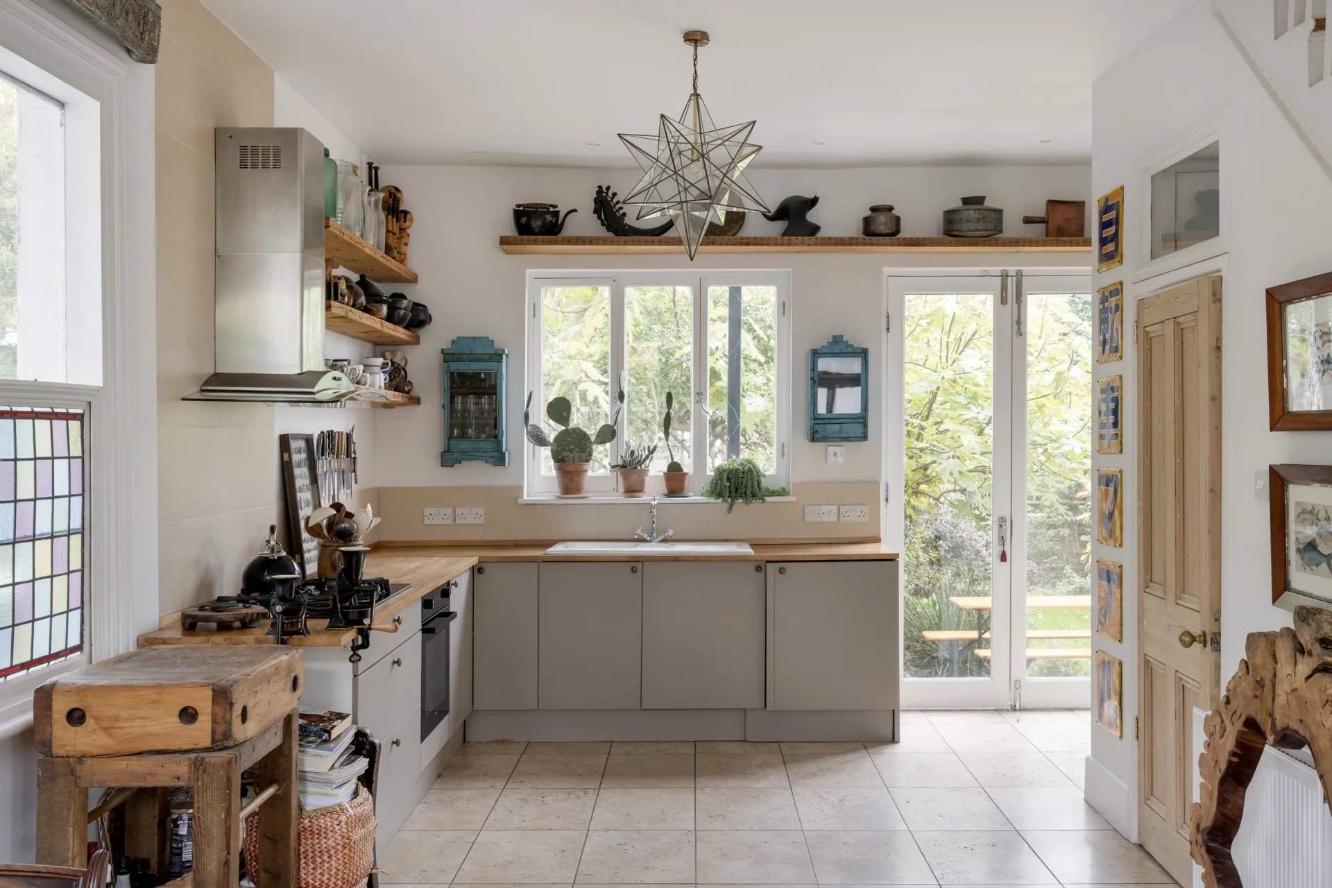 Wakeman Road, Queen's Park picture 6