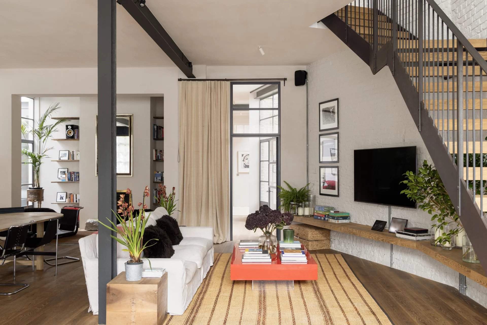 Pember House, Pember Road picture 7