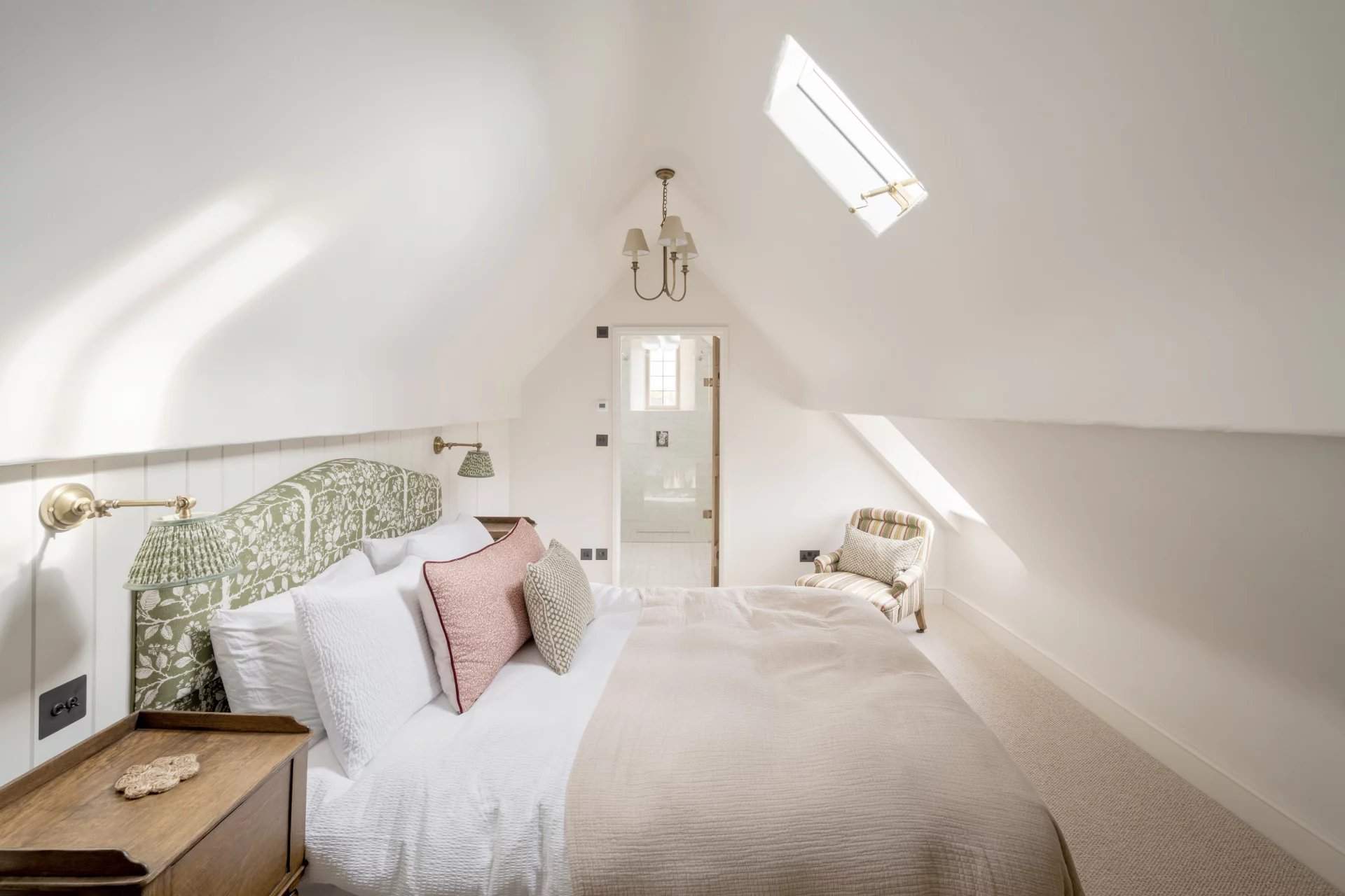 Bourton House, Cotswolds picture 15