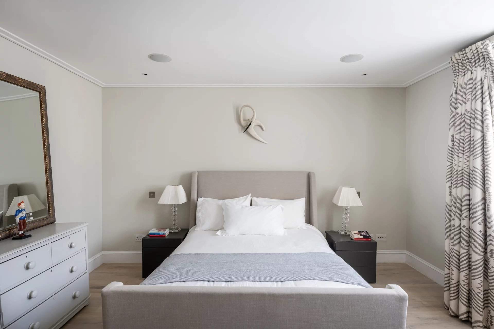 London  - Apartment 3 Bedrooms - picture 9