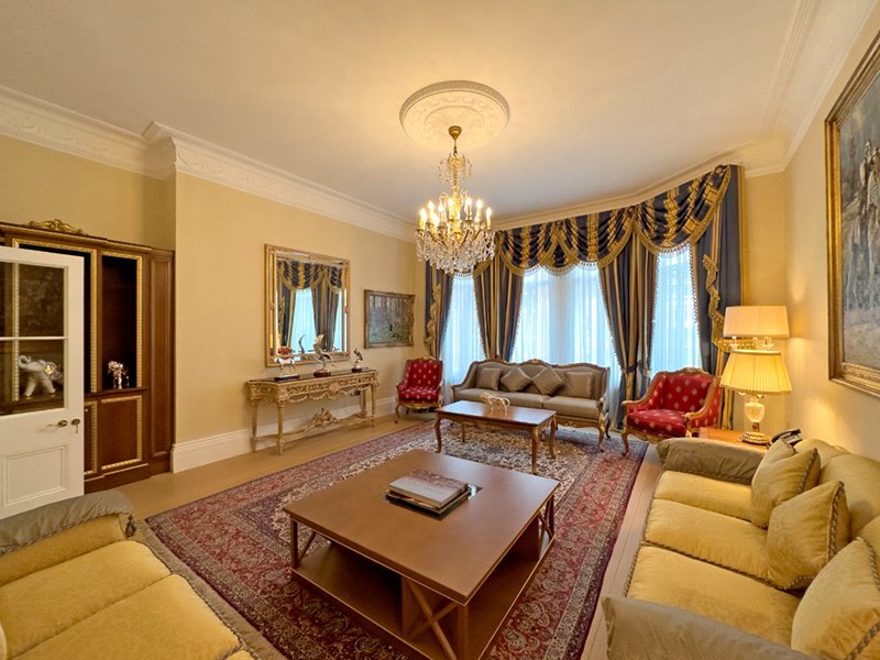 London  - House 6 Bedrooms - picture 2