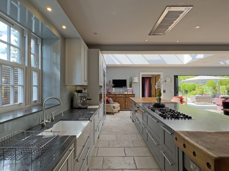 London  - House 6 Bedrooms - picture 4