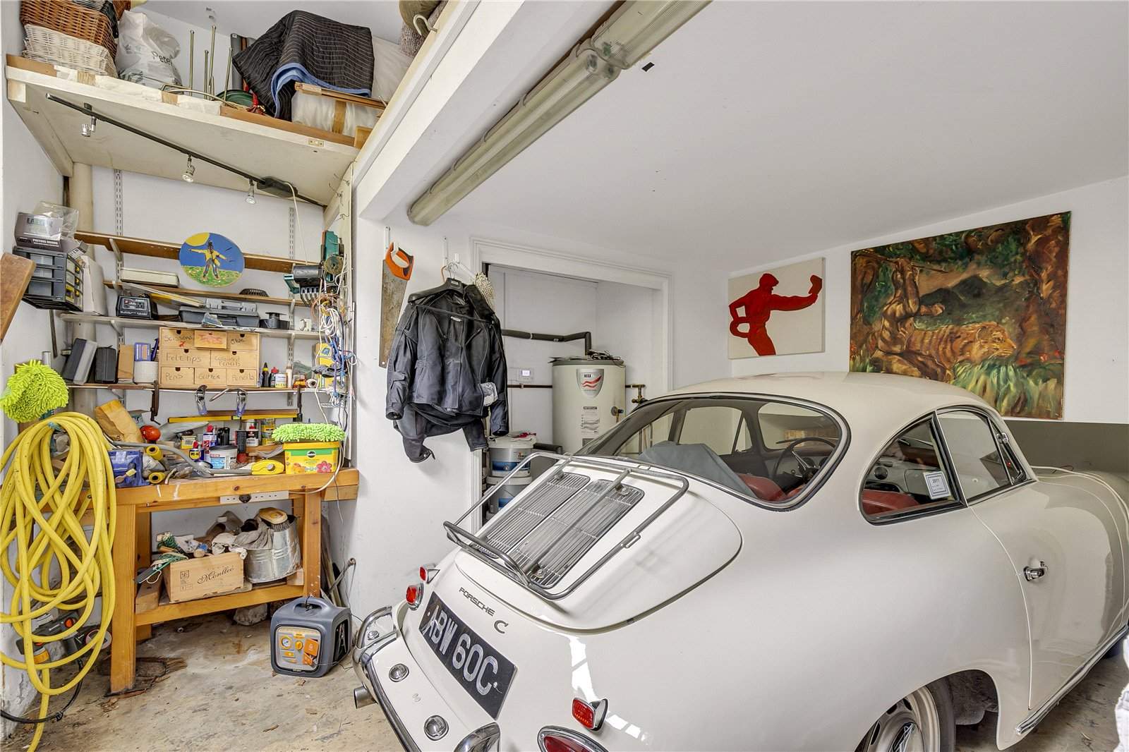   - House 5 Bedrooms - picture 17
