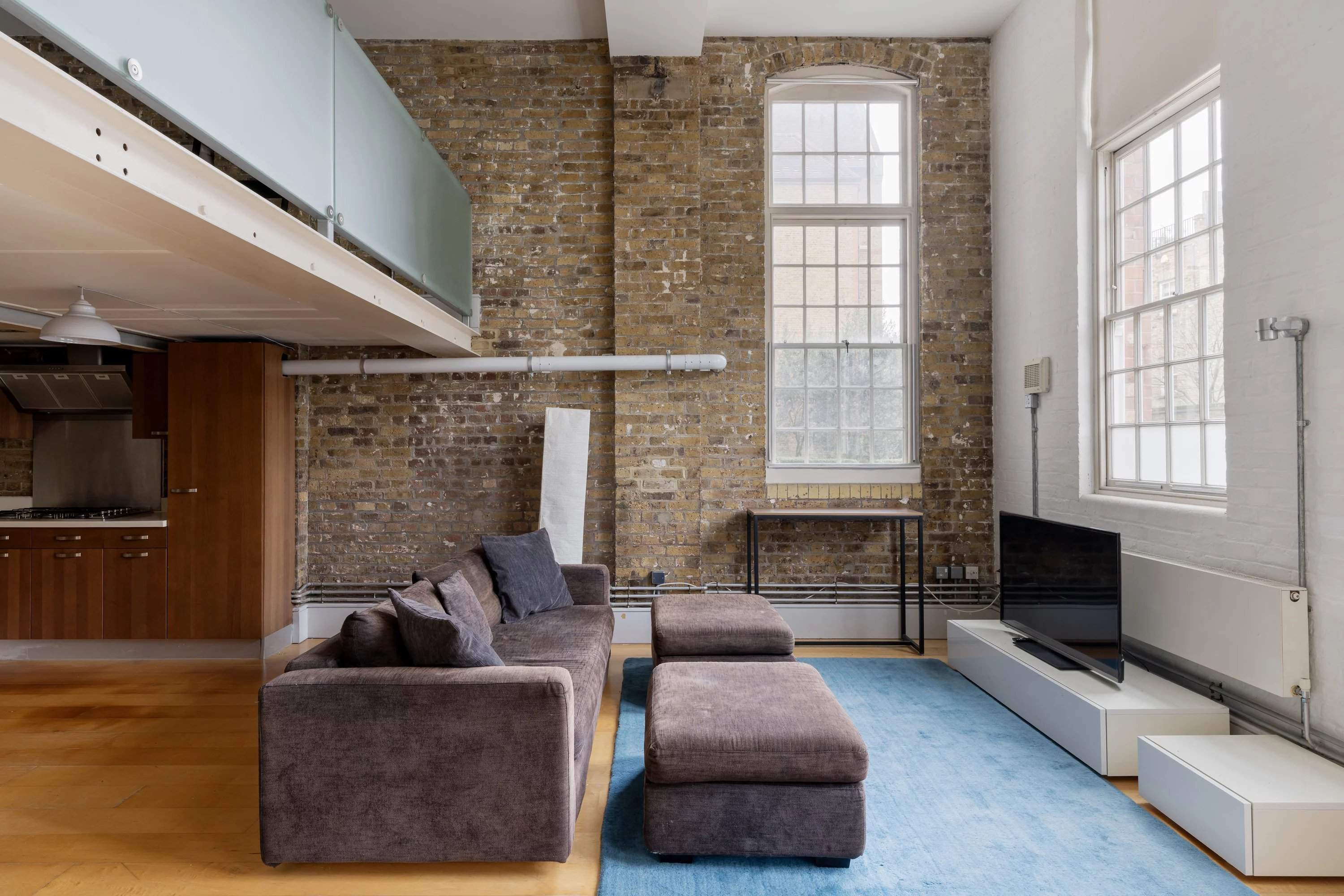 Battersea Park Road, Battersea picture 1