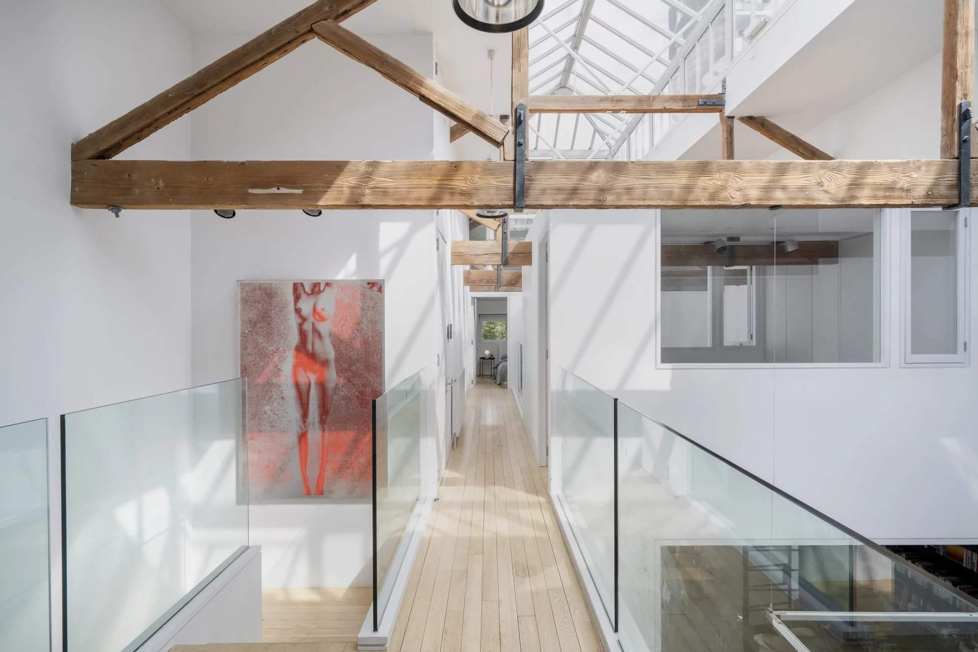 London  - House 3 Bedrooms - picture 3