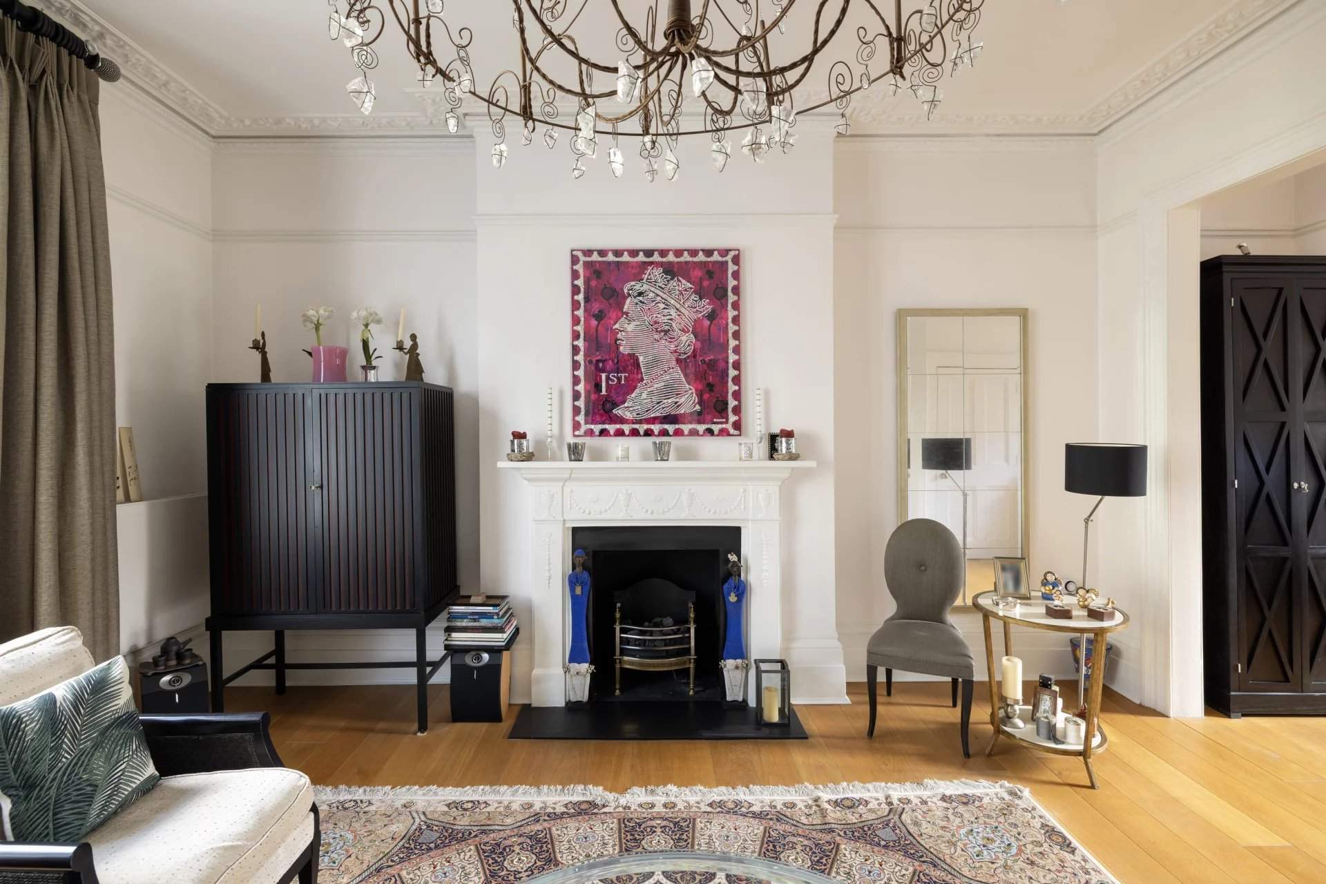 London  - House 5 Bedrooms - picture 4