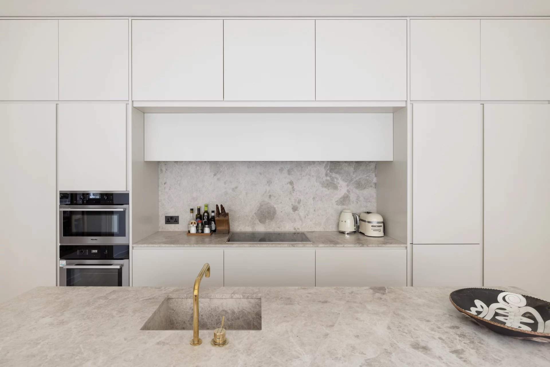 London  - Apartment 2 Bedrooms - picture 6