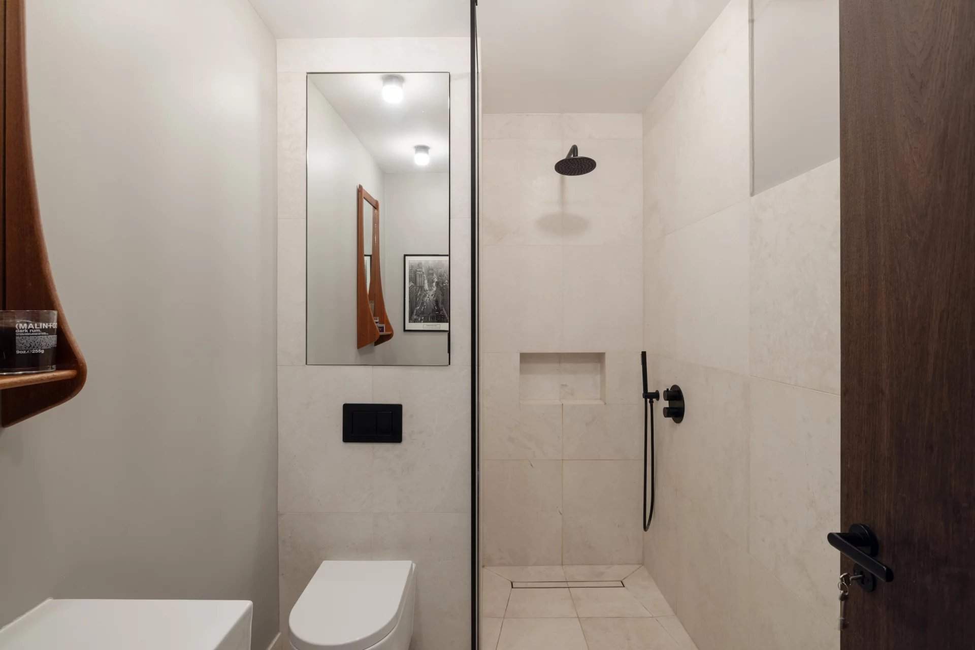 London  - Apartment 2 Bedrooms - picture 14