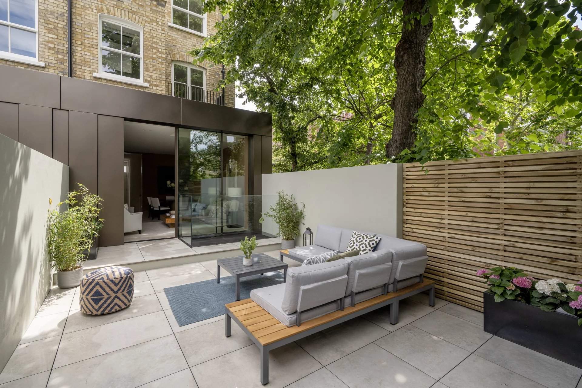 London  - House 4 Bedrooms - picture 4