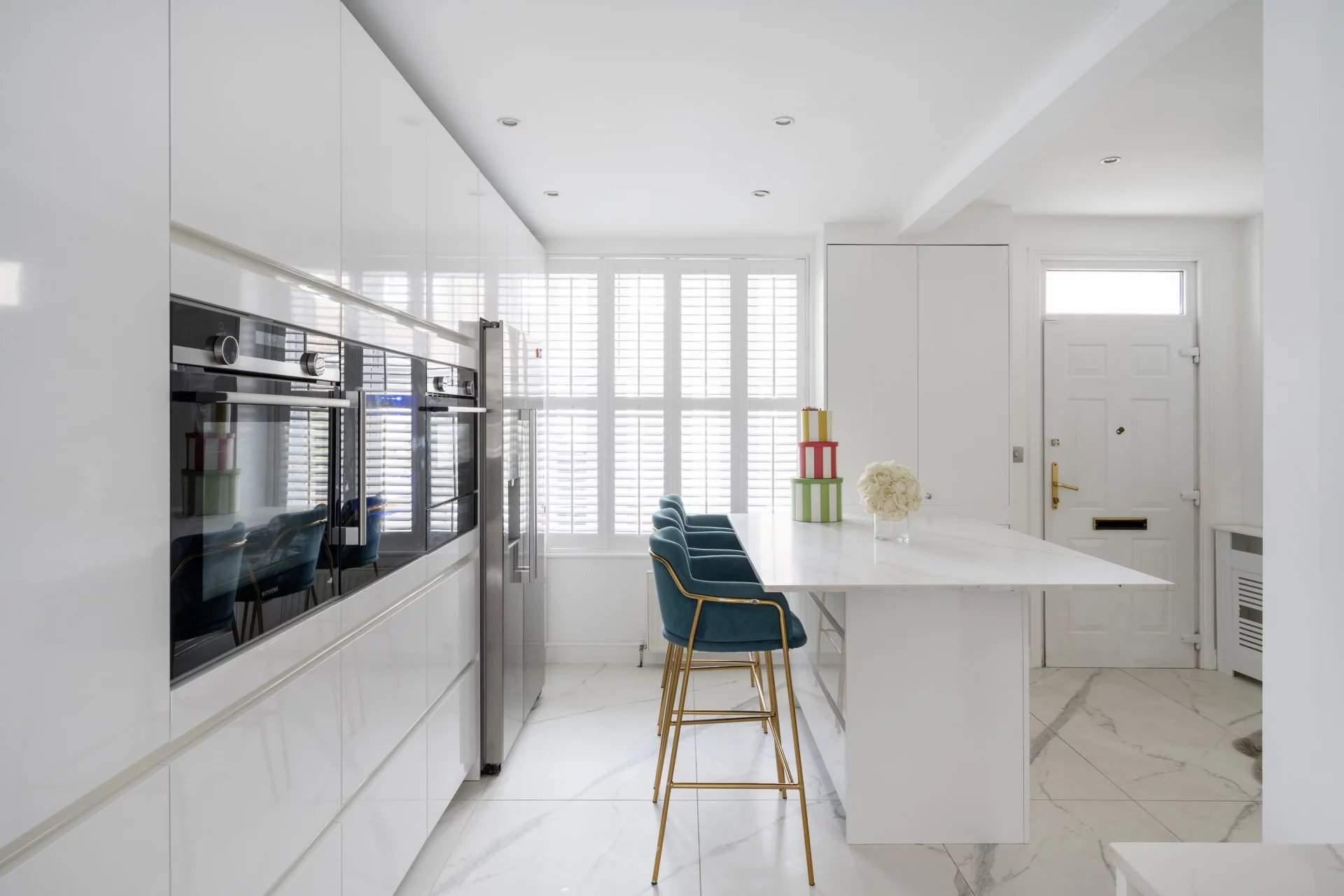 London  - House 4 Bedrooms - picture 3