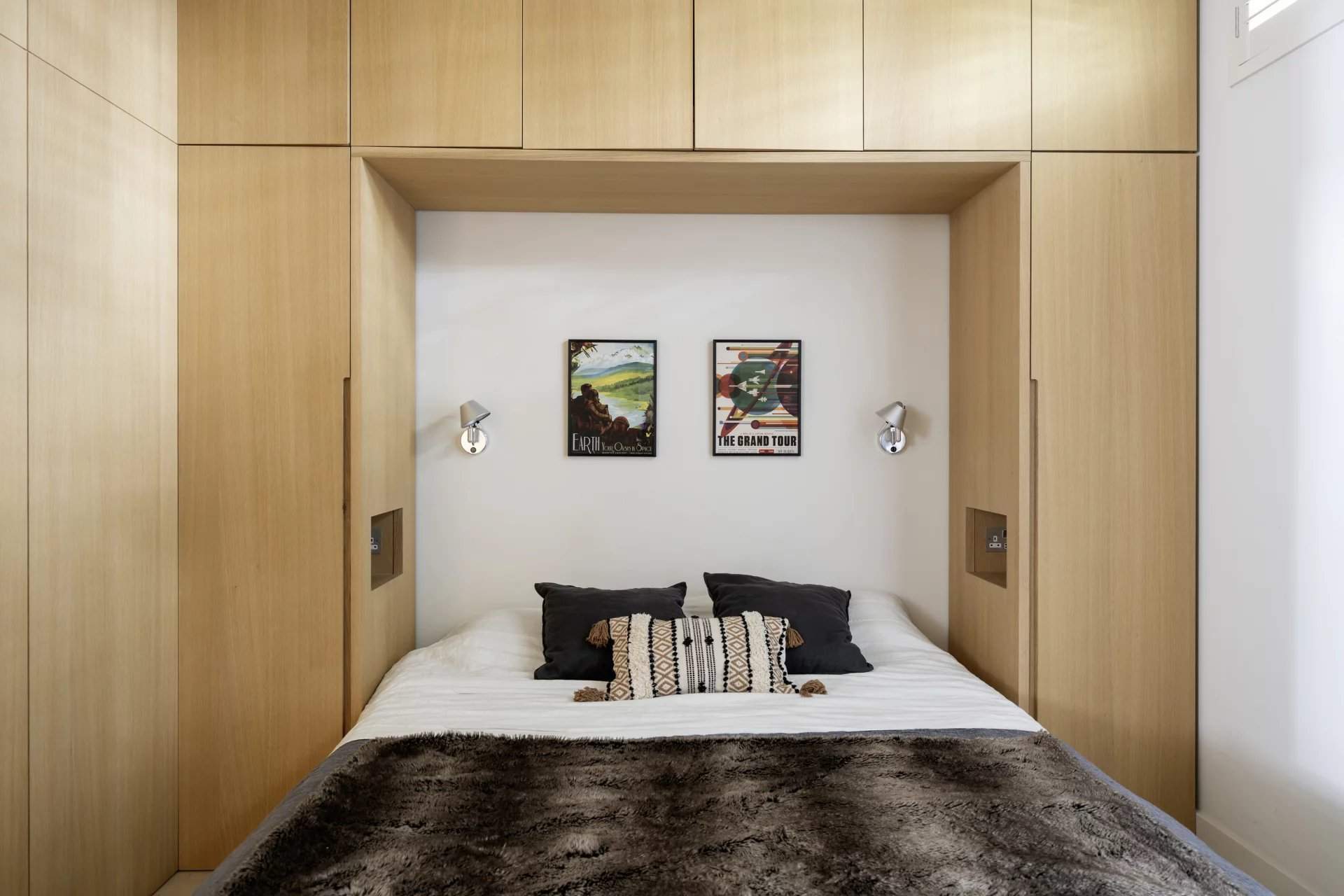 London  - House 2 Bedrooms - picture 12