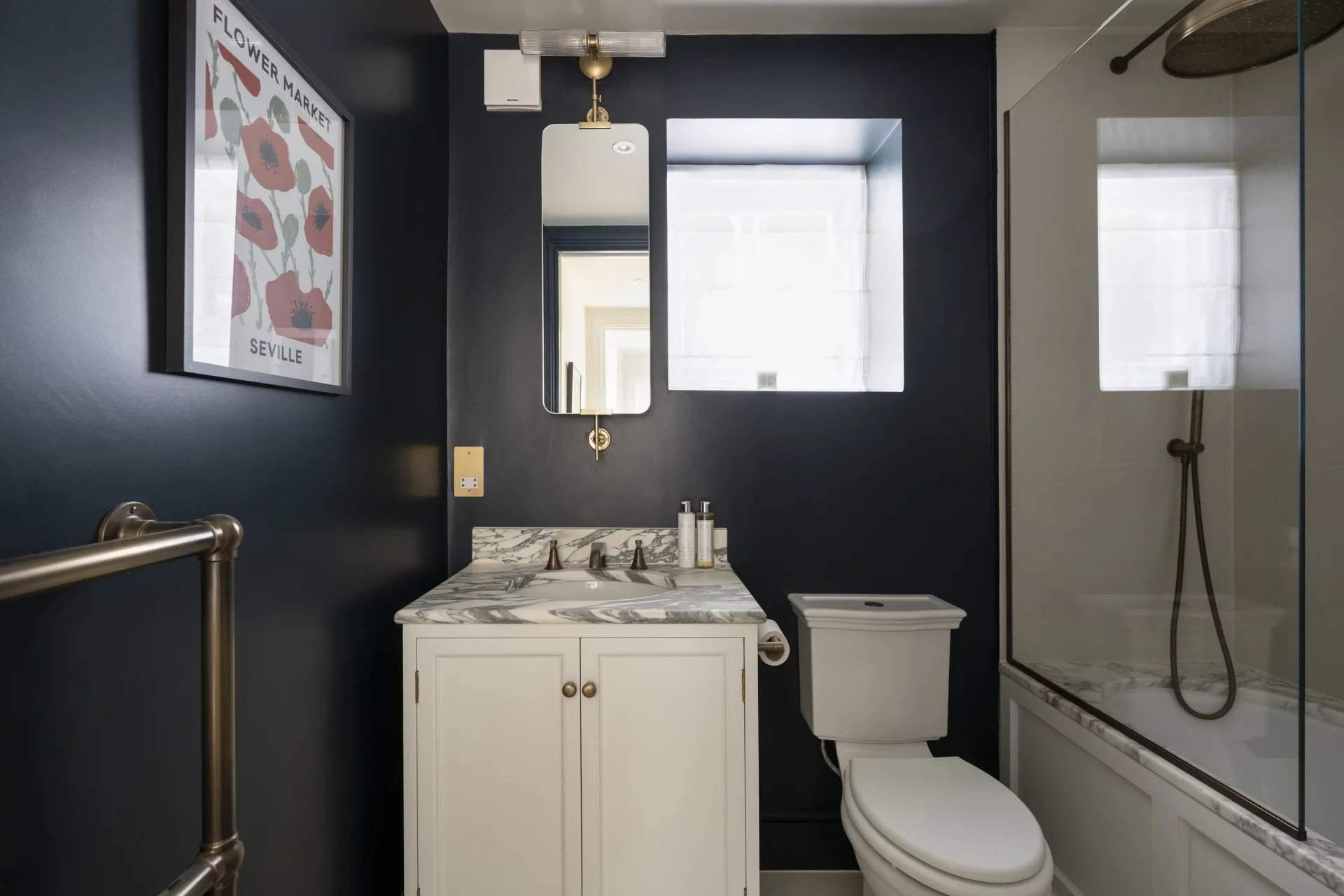 London  - Apartment 3 Bedrooms - picture 11