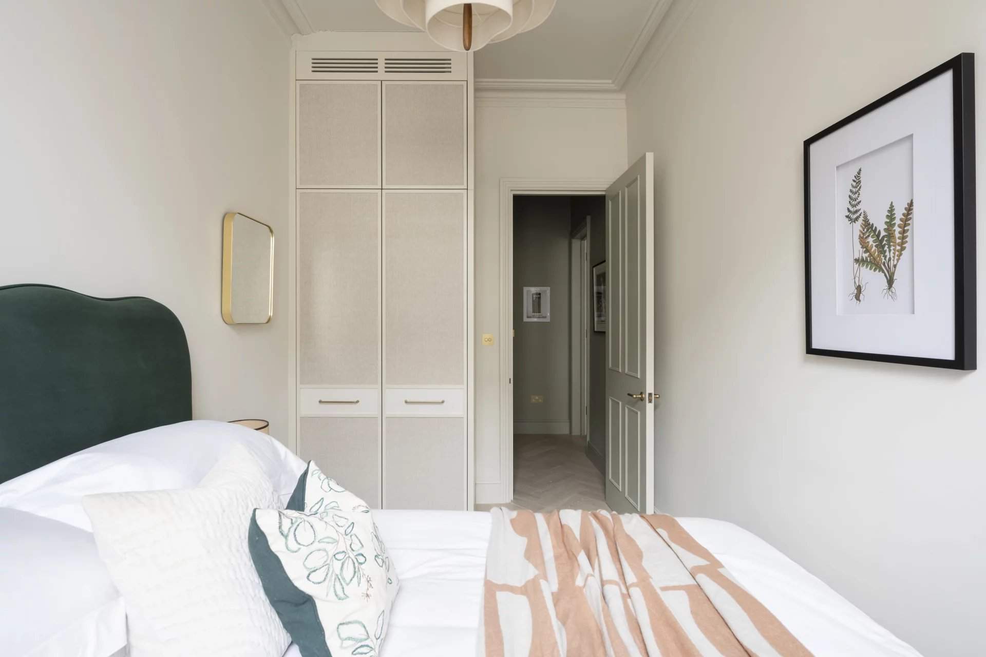 London  - Apartment 3 Bedrooms - picture 10