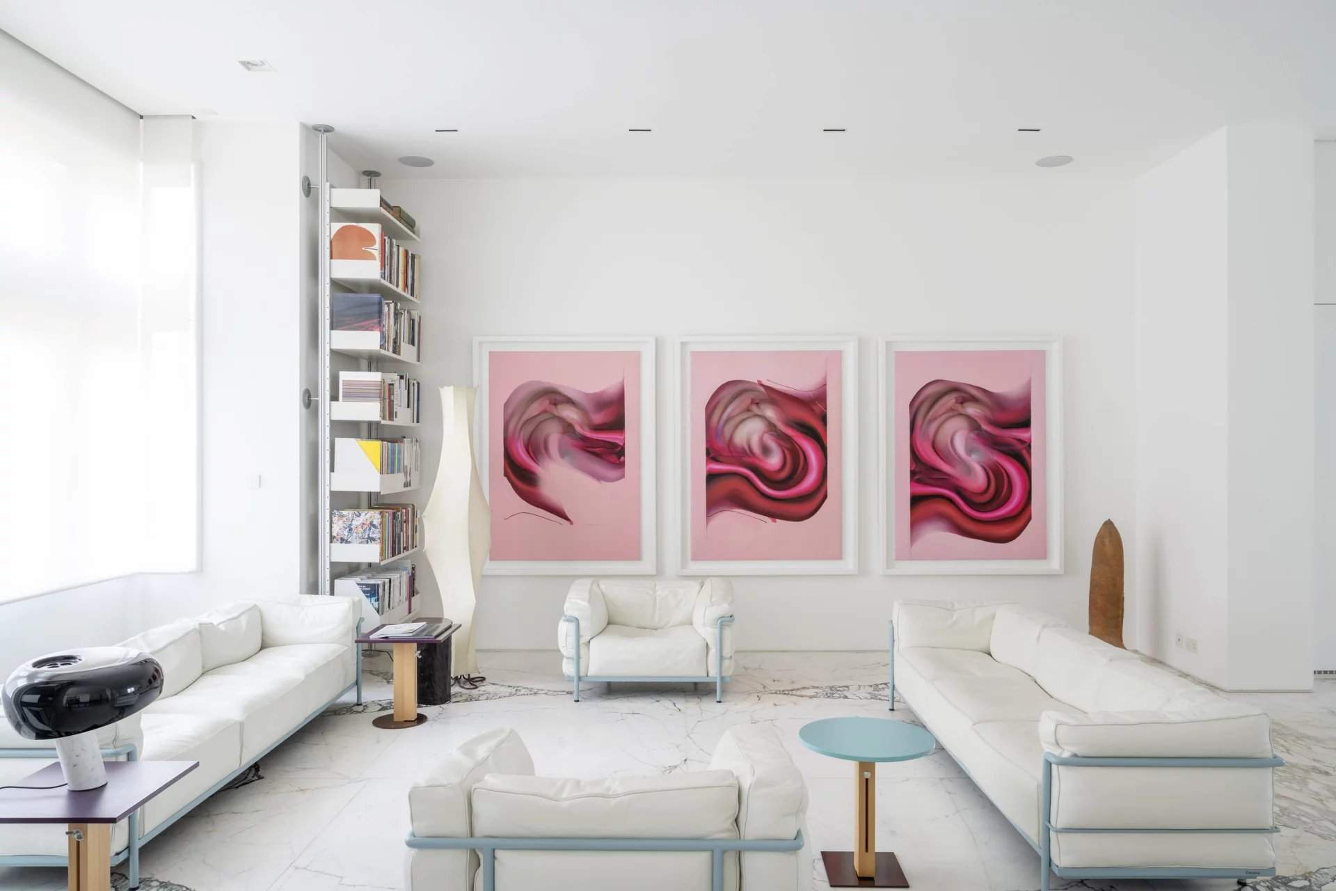 London  - Apartment 2 Bedrooms - picture 1
