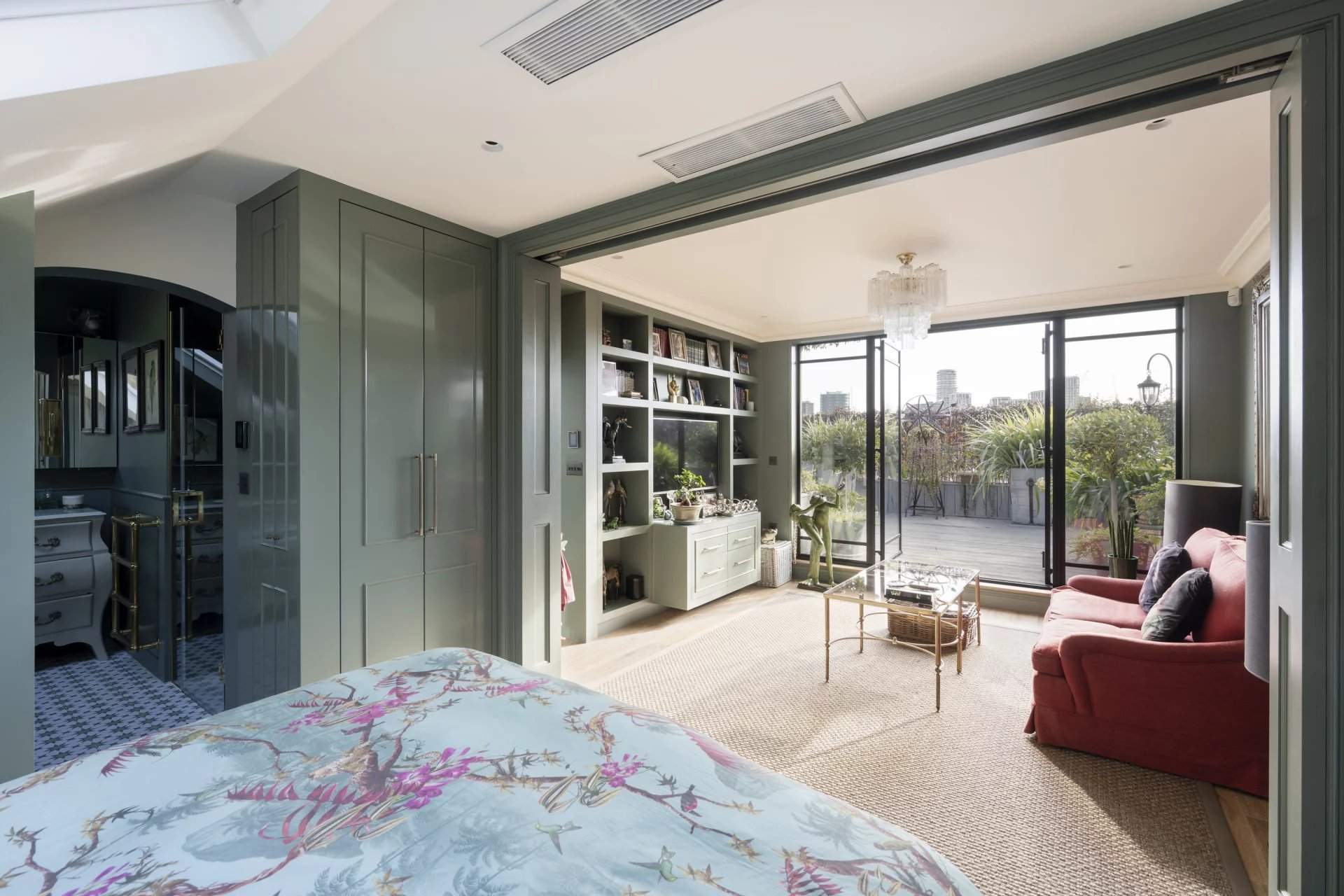 London  - Apartment 2 Bedrooms - picture 12