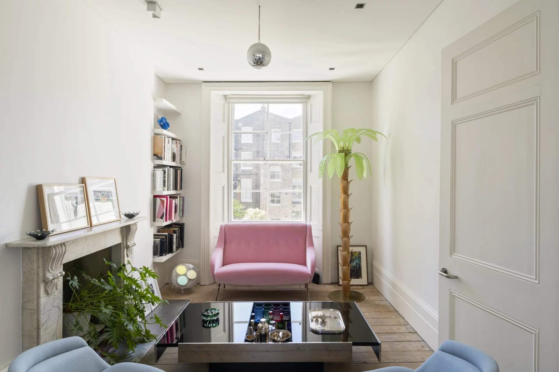 London  - House 4 Bedrooms - picture 11