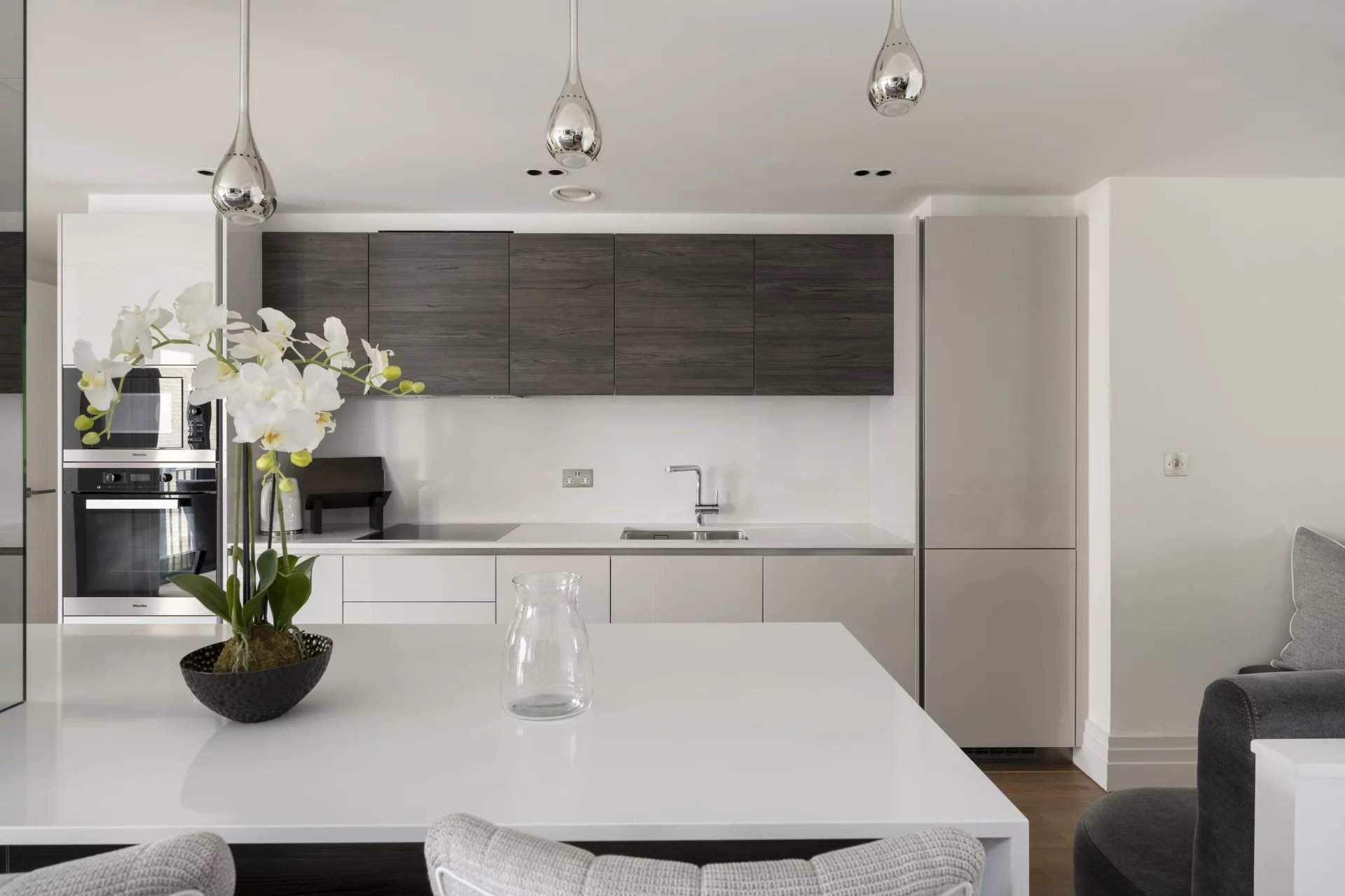 London  - Apartment 2 Bedrooms - picture 5