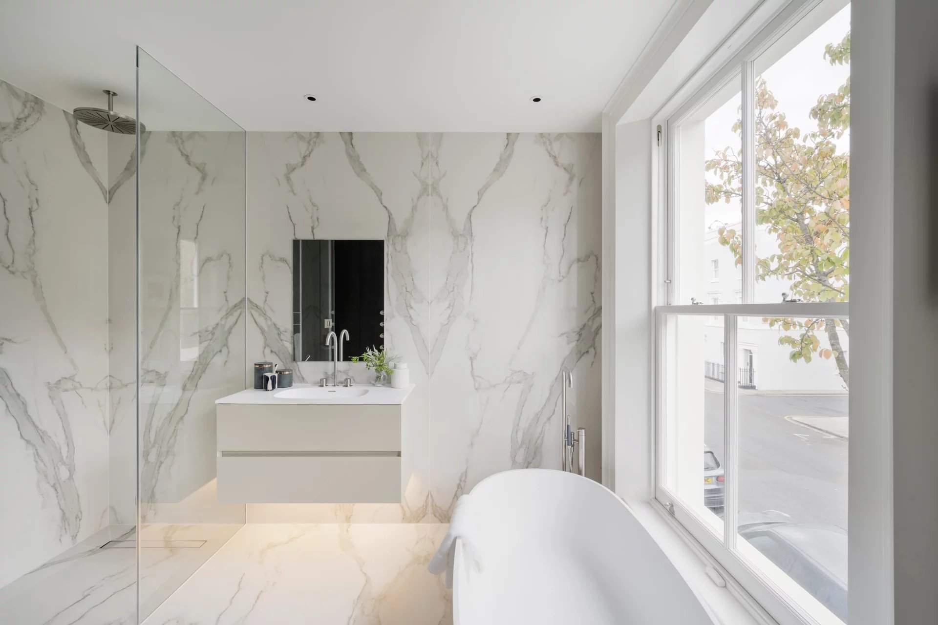 London  - House 4 Bedrooms - picture 17