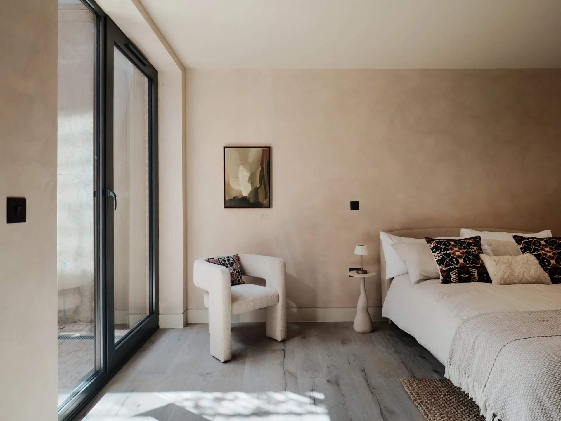 London  - House 5 Bedrooms - picture 15