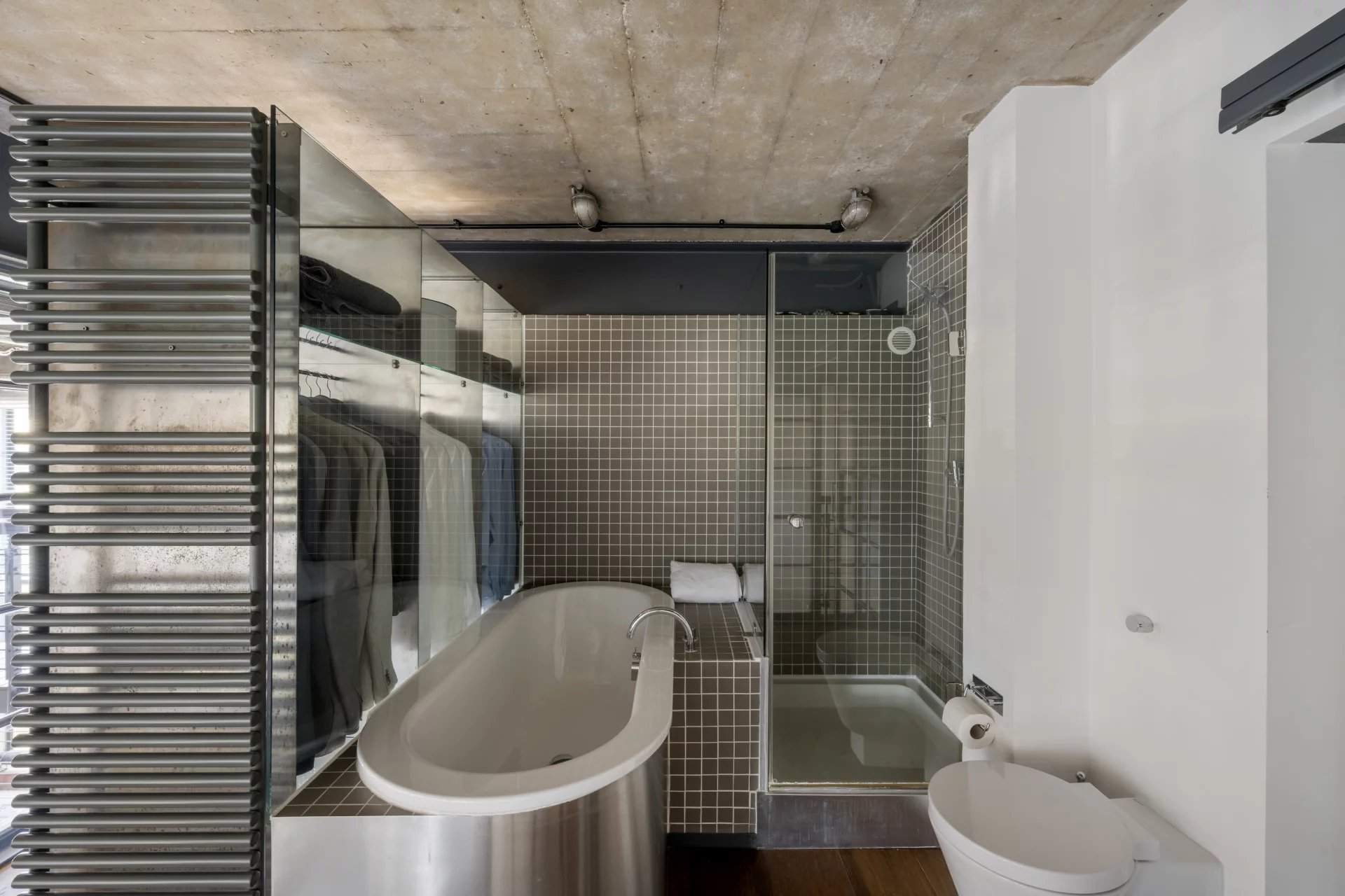 London  - Apartment 4 Bedrooms - picture 16