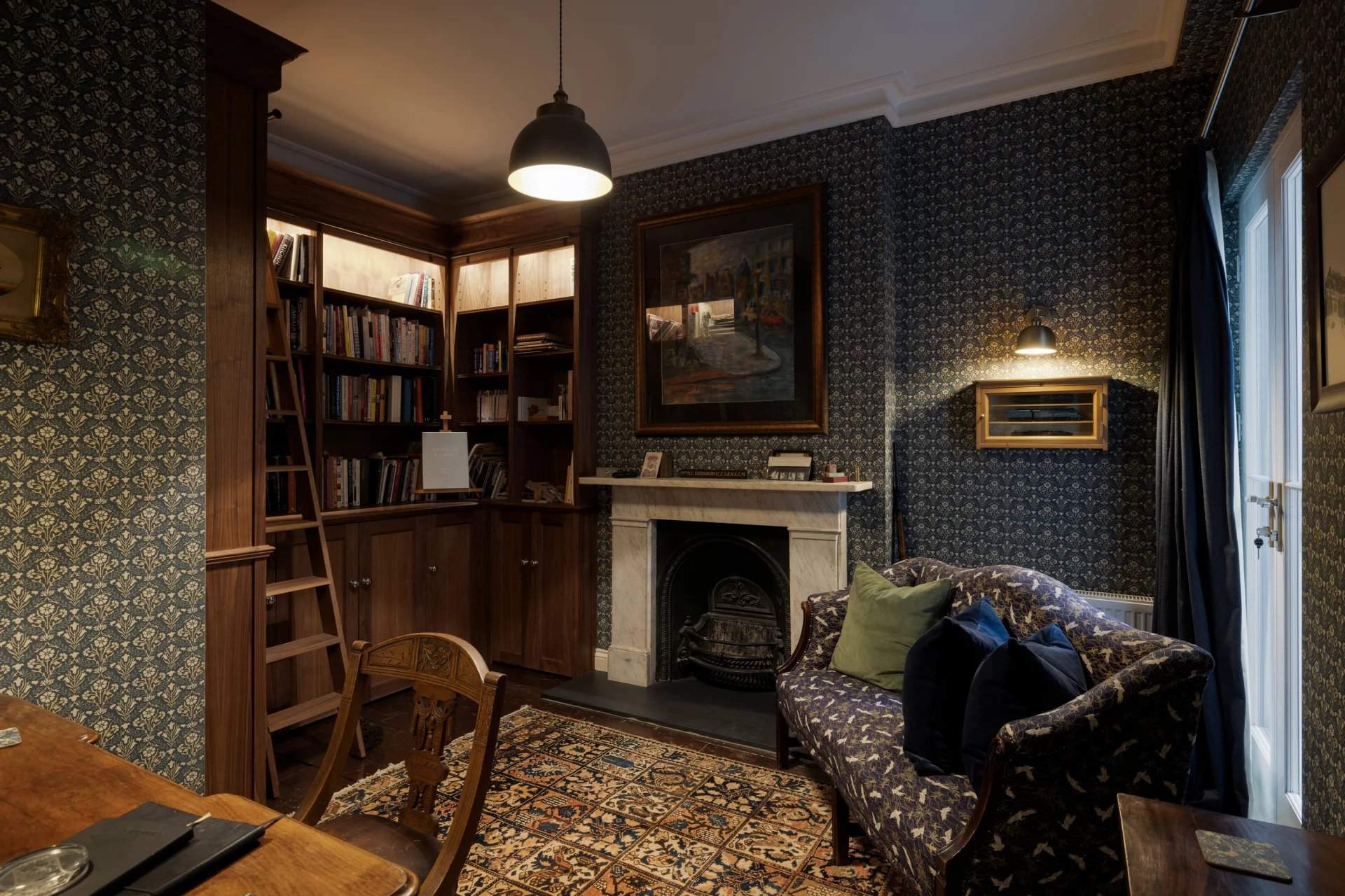 London  - House 4 Bedrooms - picture 16