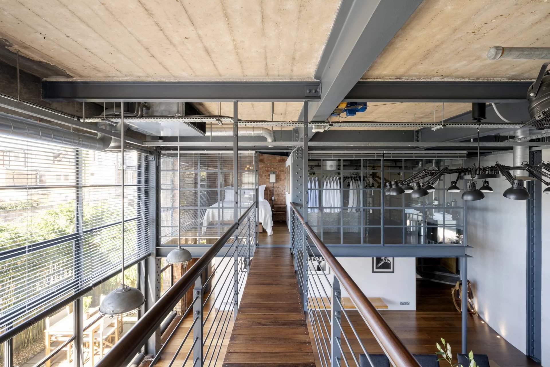 London  - Apartment 4 Bedrooms - picture 3