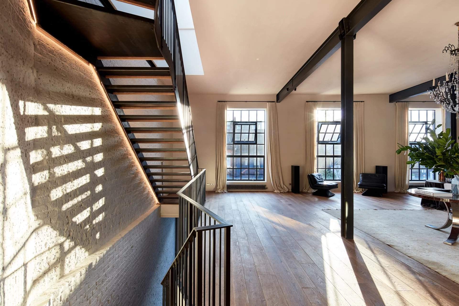 London  - House 5 Bedrooms - picture 6